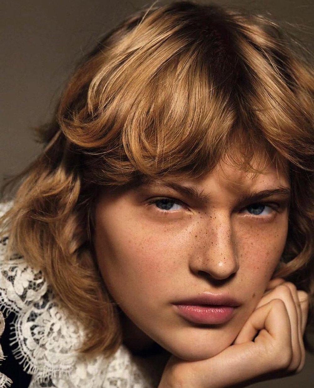 Vogue Japan - © Artlist