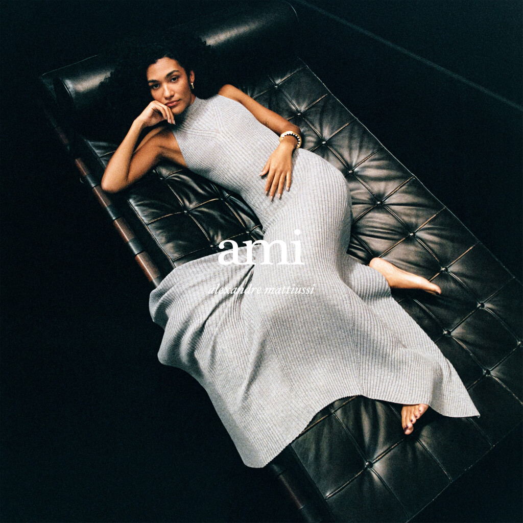 Ami Paris - © Artlist