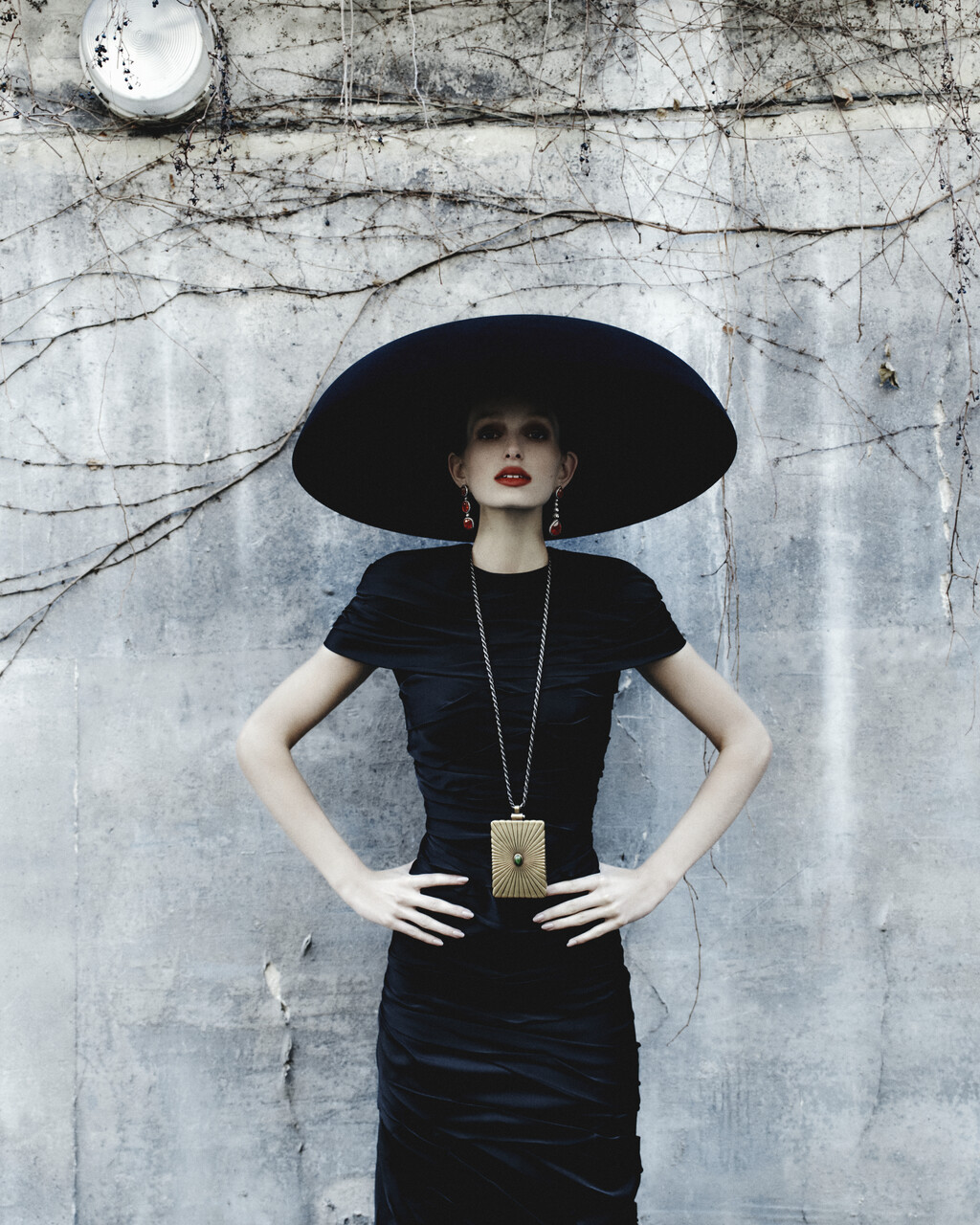 Beyond Noise - © Artlist