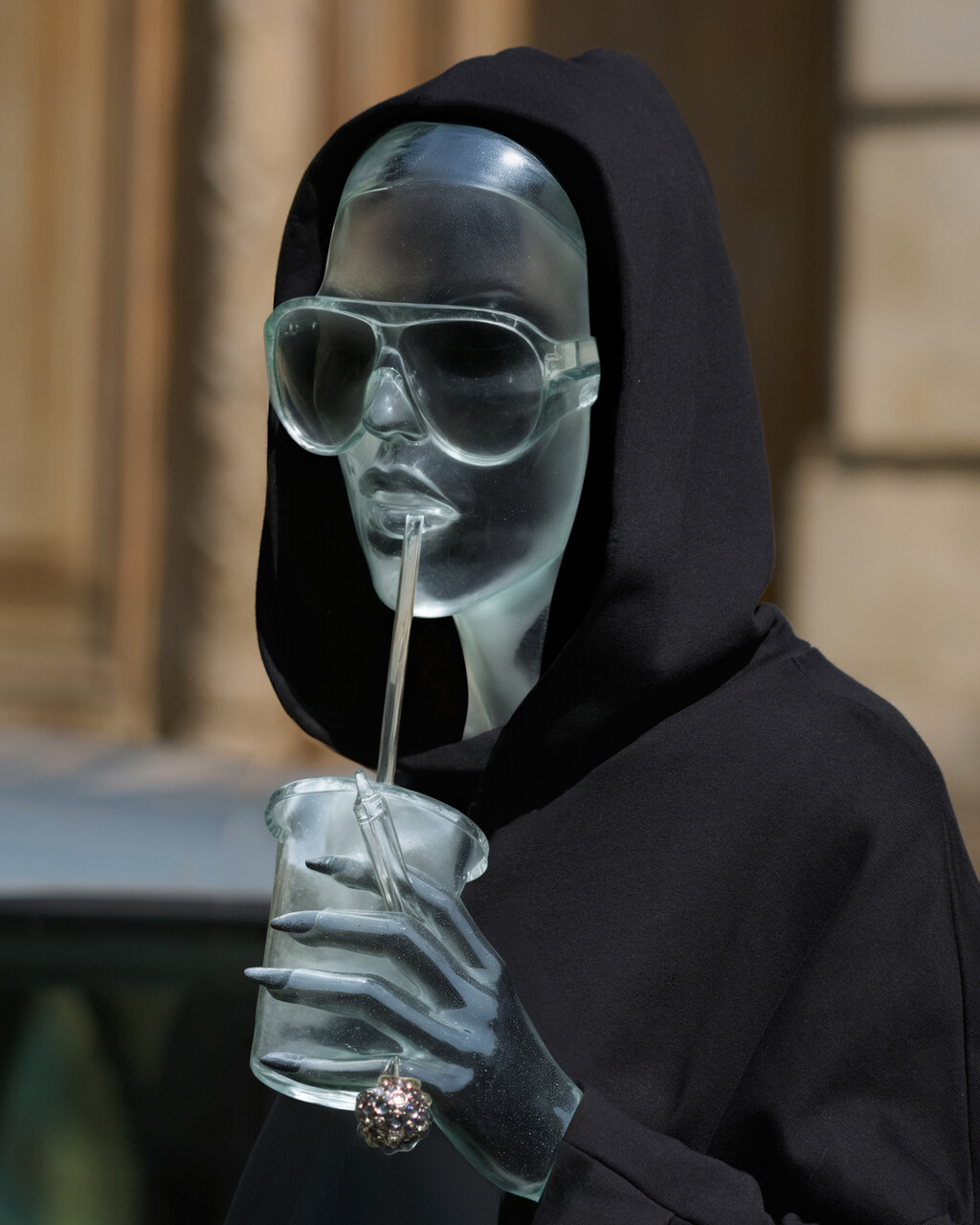 Carcy Magazine - © Artlist