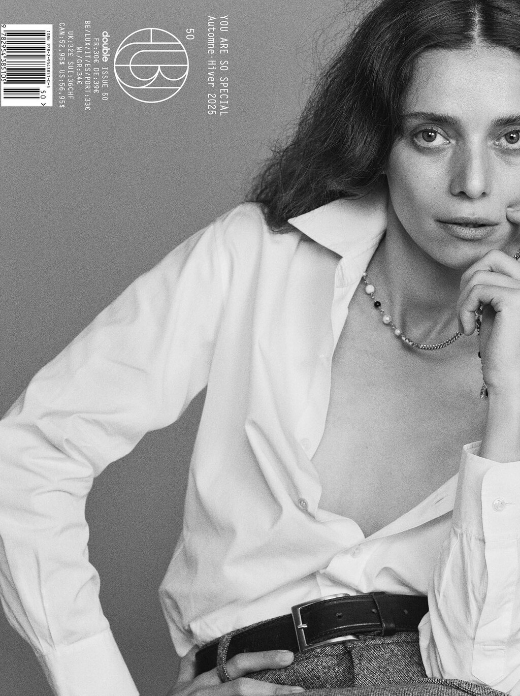 Double Magazine - © Artlist