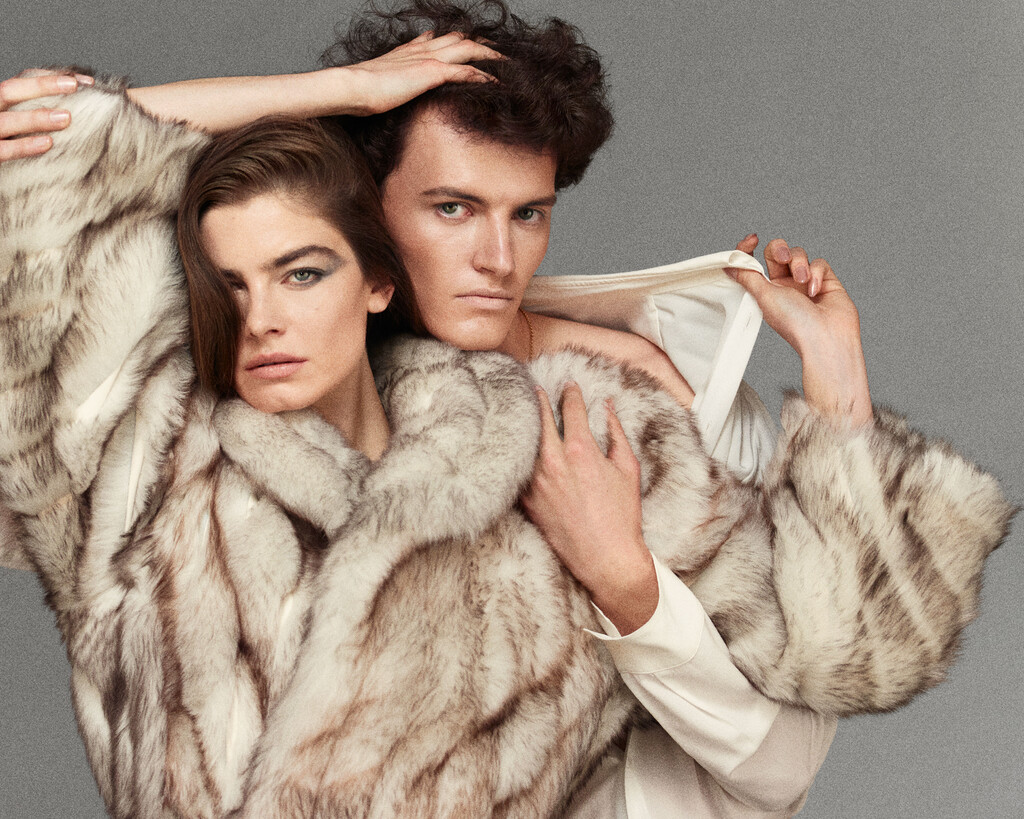 Double Magazine - © Artlist