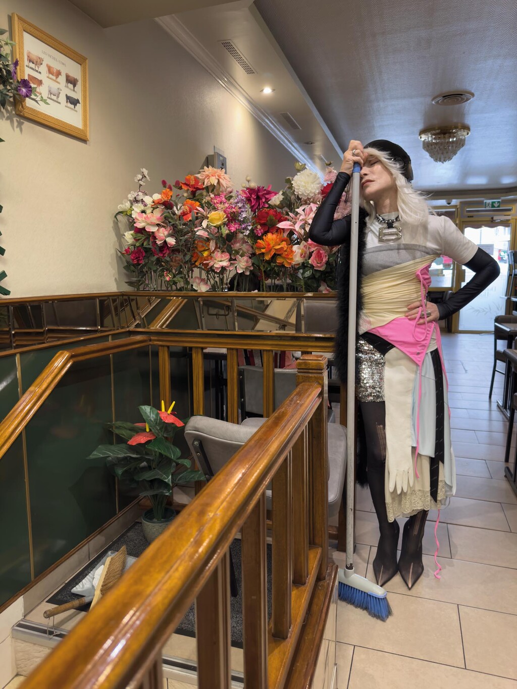 Purple Magazine - © Artlist