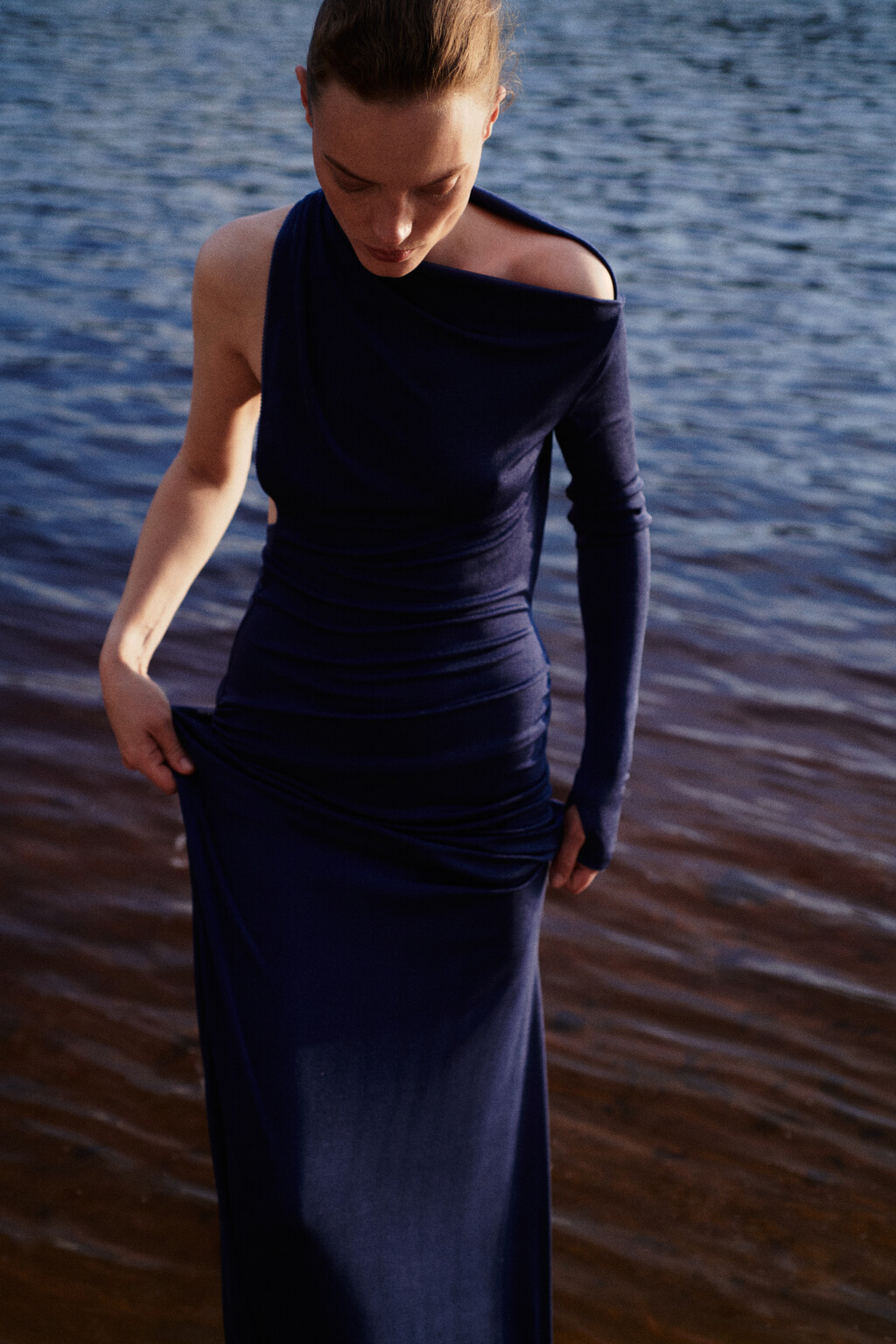 Anna October - © Artlist