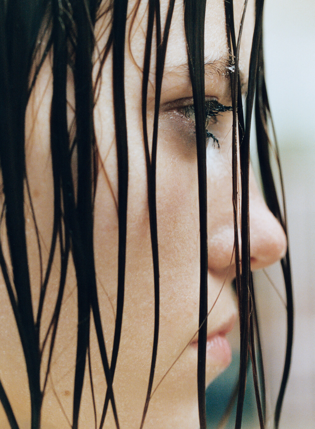 Beyond Noise - © Artlist