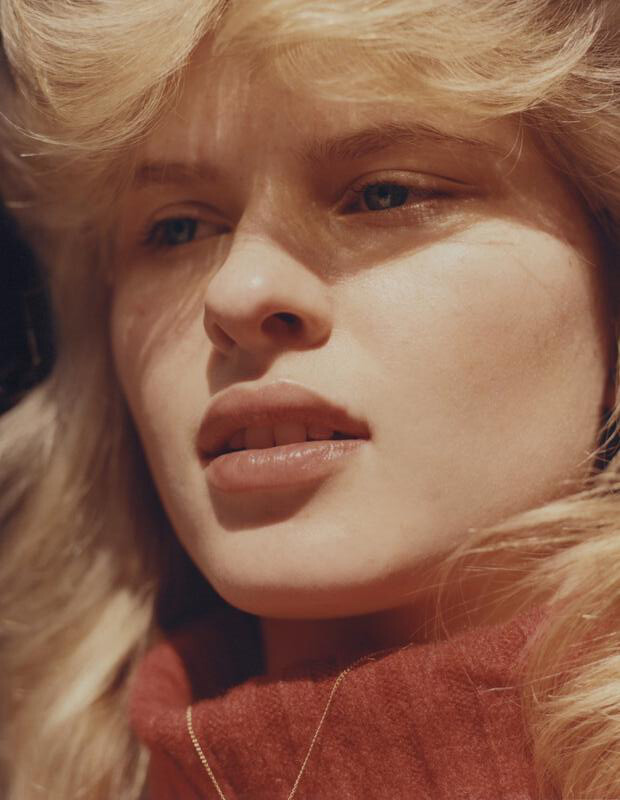 Double Magazine - © Artlist