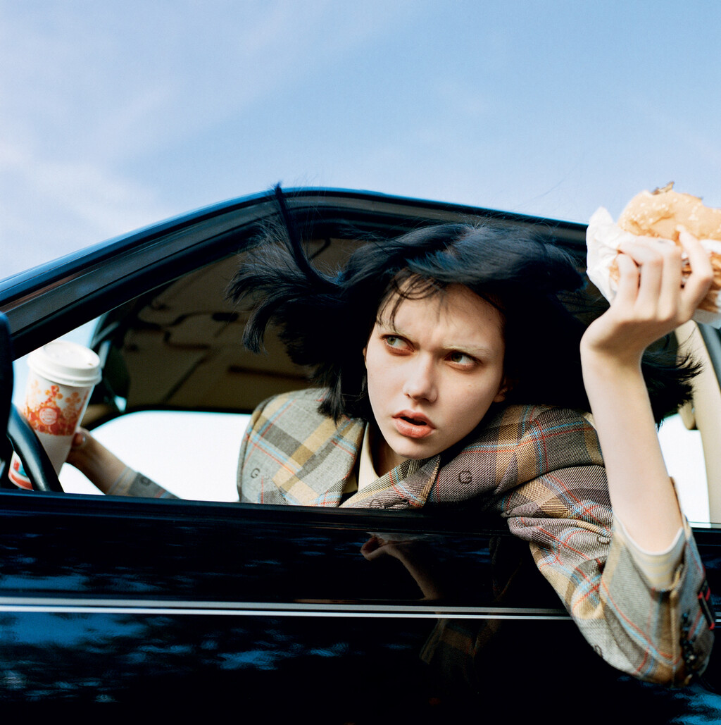 M le Monde - © Artlist