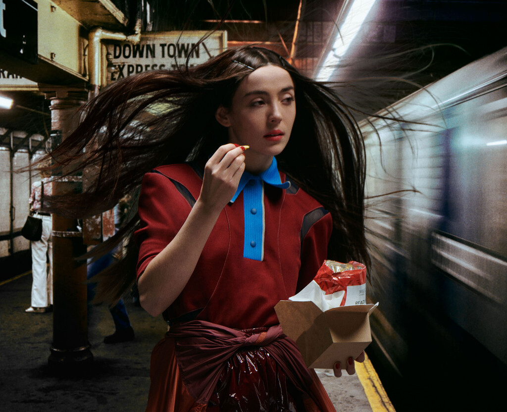 Pop Magazine - © Artlist