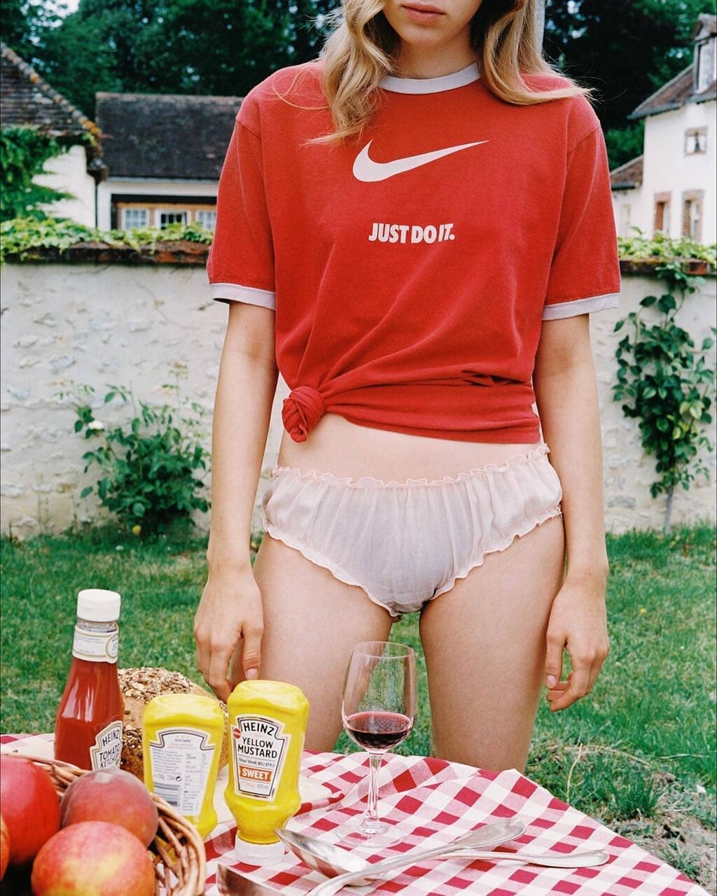 Self Service - © Artlist