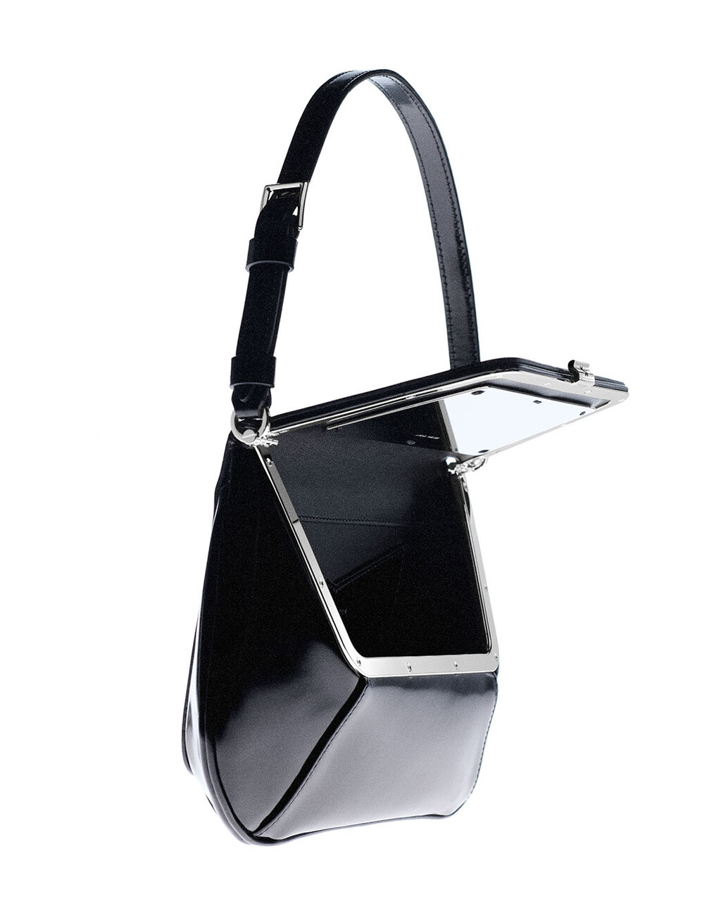 Amina Muaddi - © Artlist