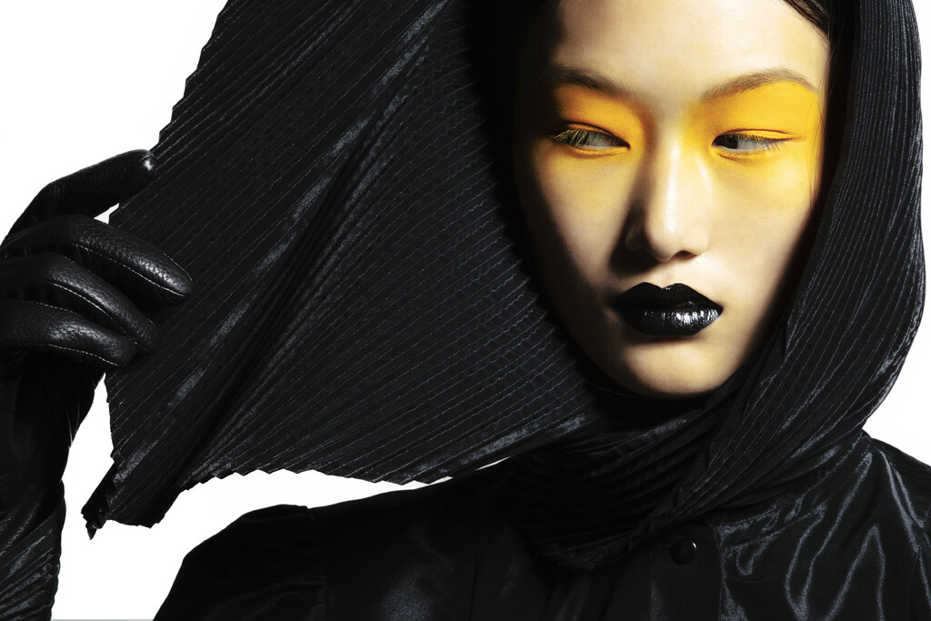 Beauty Series 01 - © Artlist