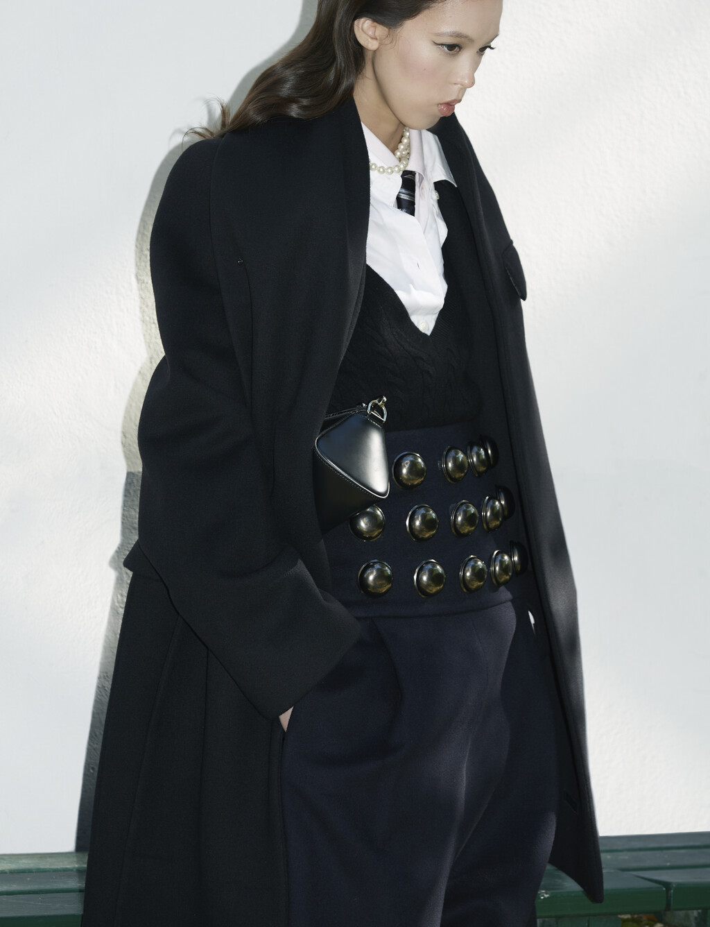 Issueissue Magazine - © Artlist