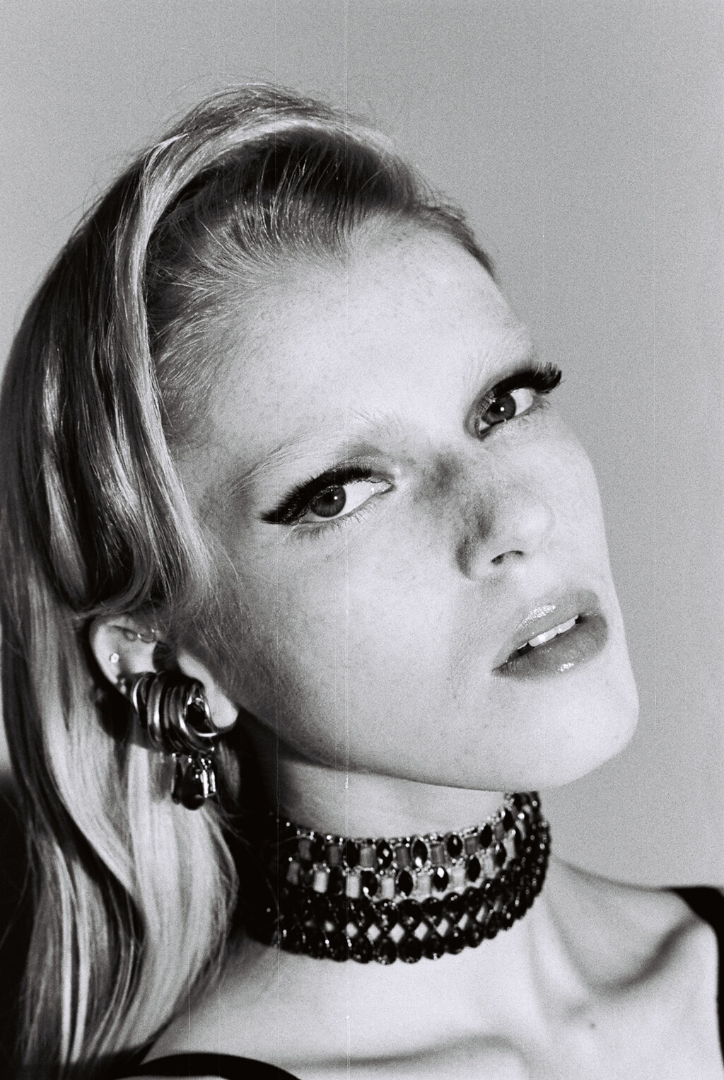 Re-Edition - © Artlist