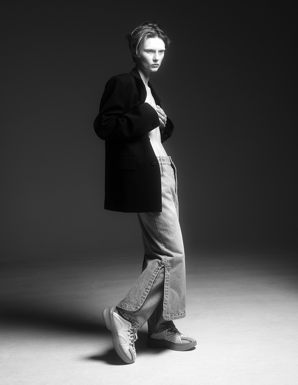 Re-Edition - © Artlist