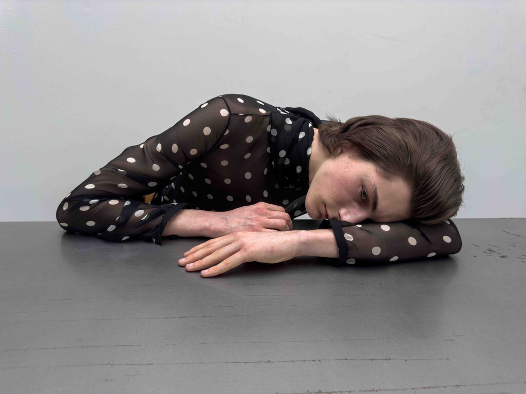 Replica - © Artlist