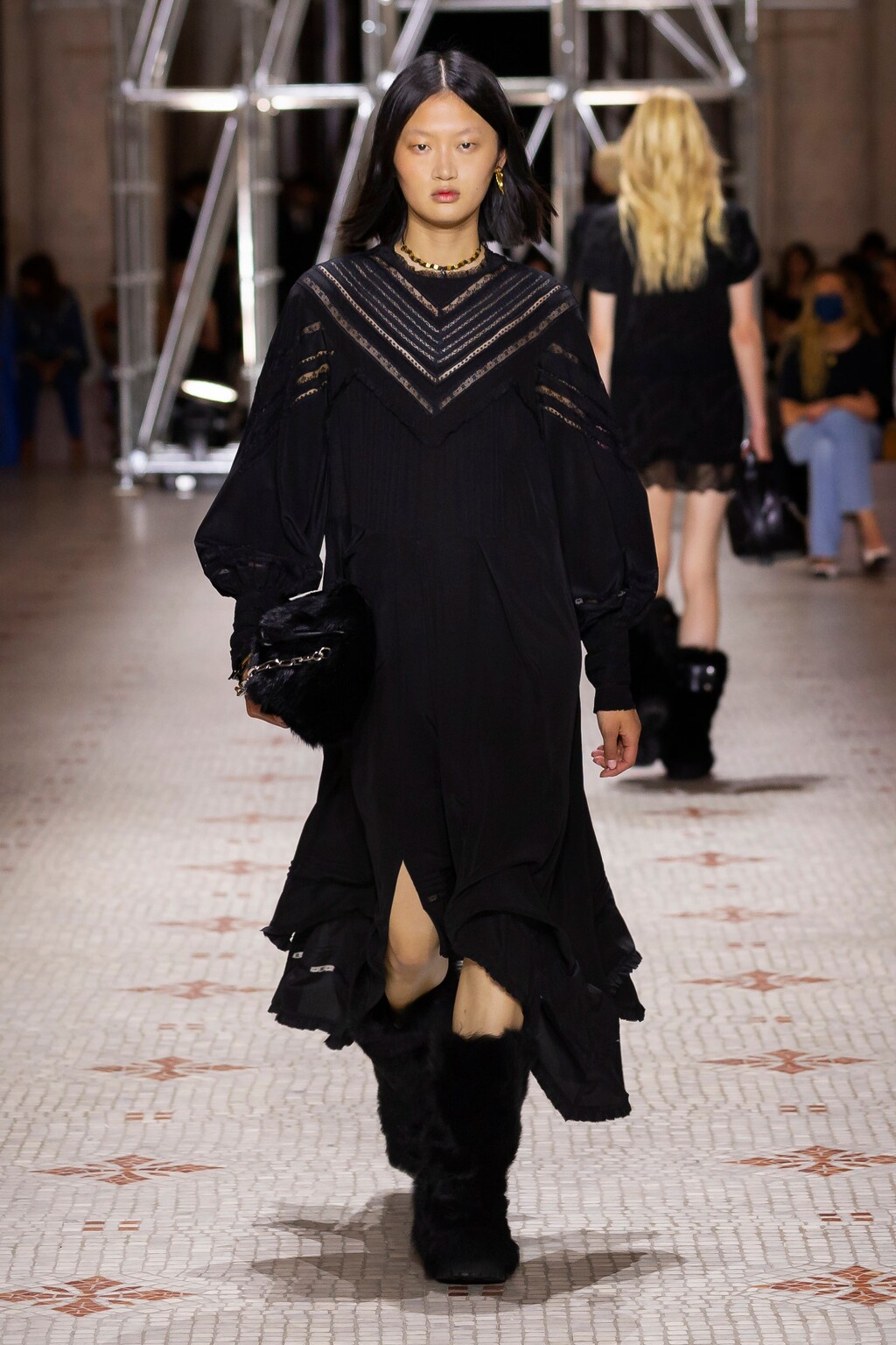 Zadig & Voltaire - © Artlist