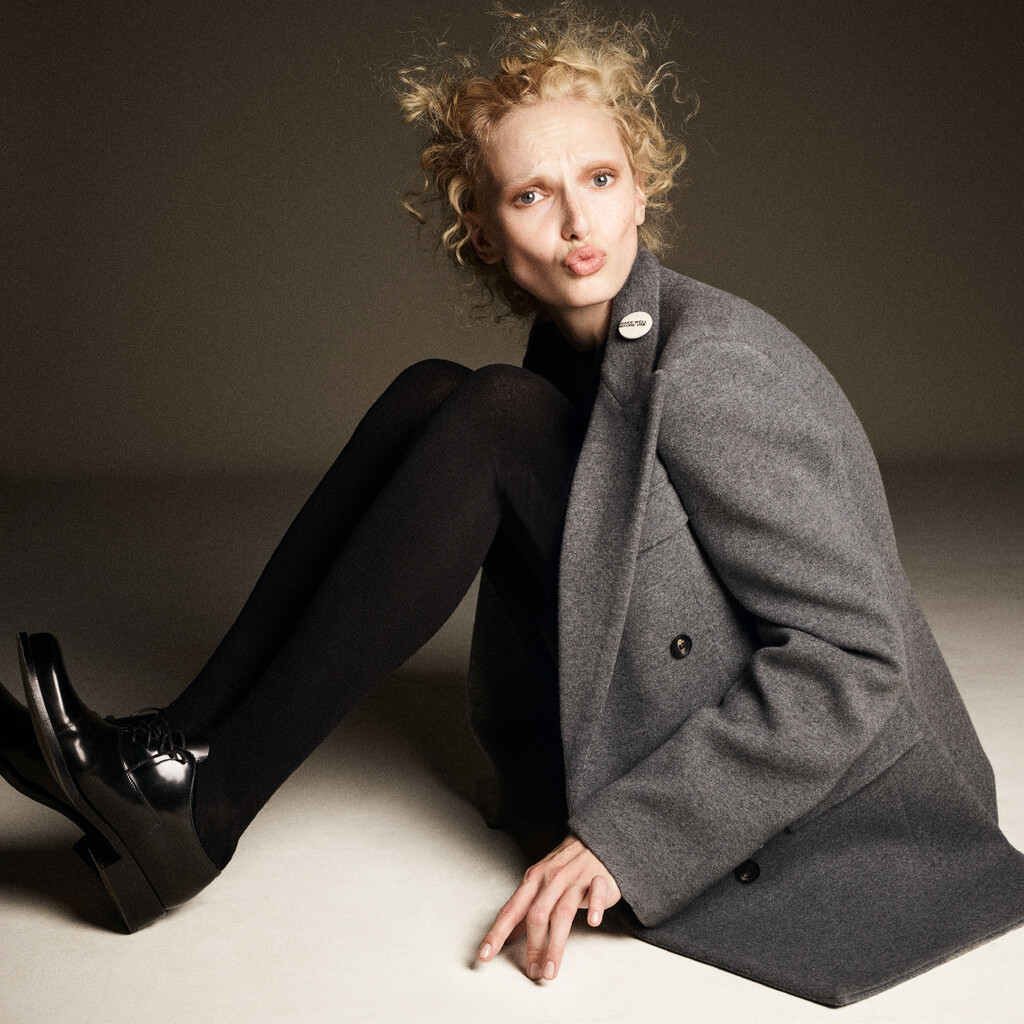 W Magazine - © Artlist