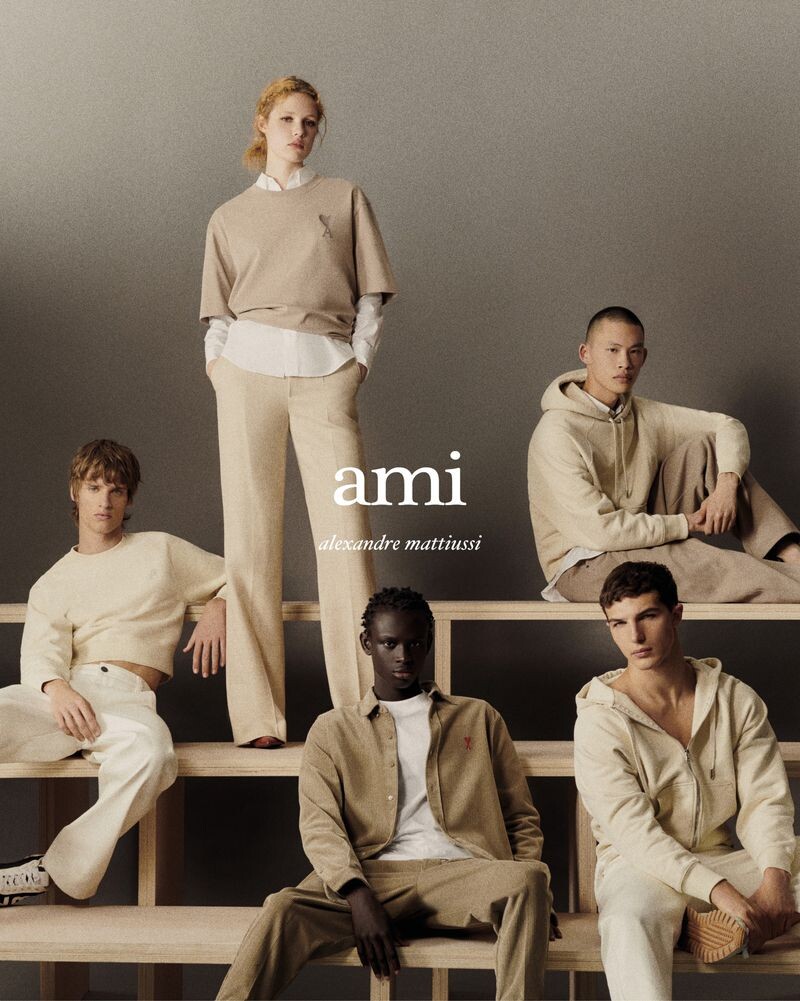 Ami Paris - © Artlist