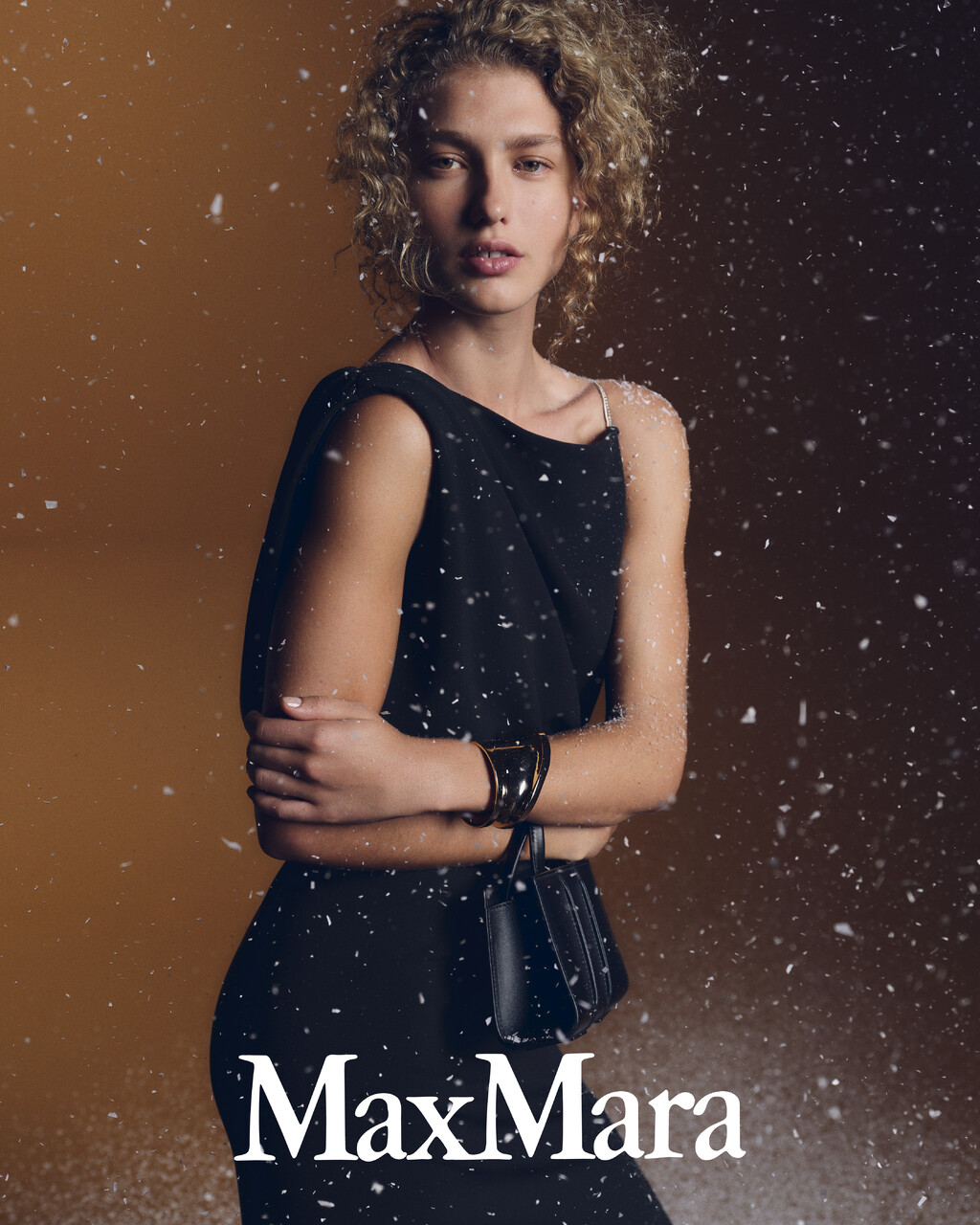 Max Mara - © Artlist