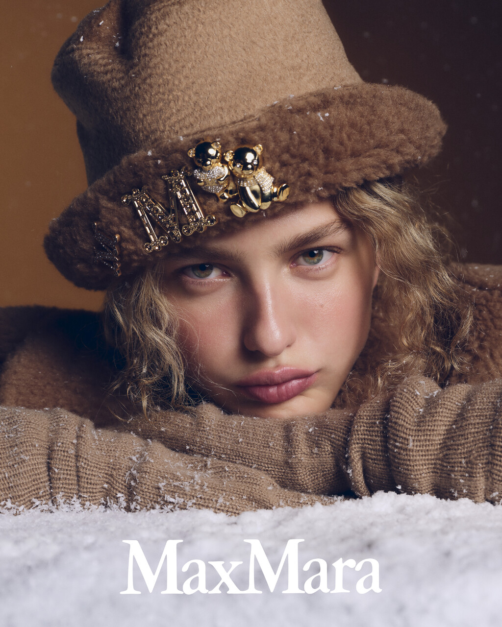 Max Mara - © Artlist