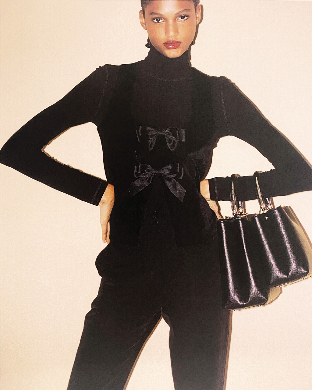 Harper’s Bazaar France - © Artlist