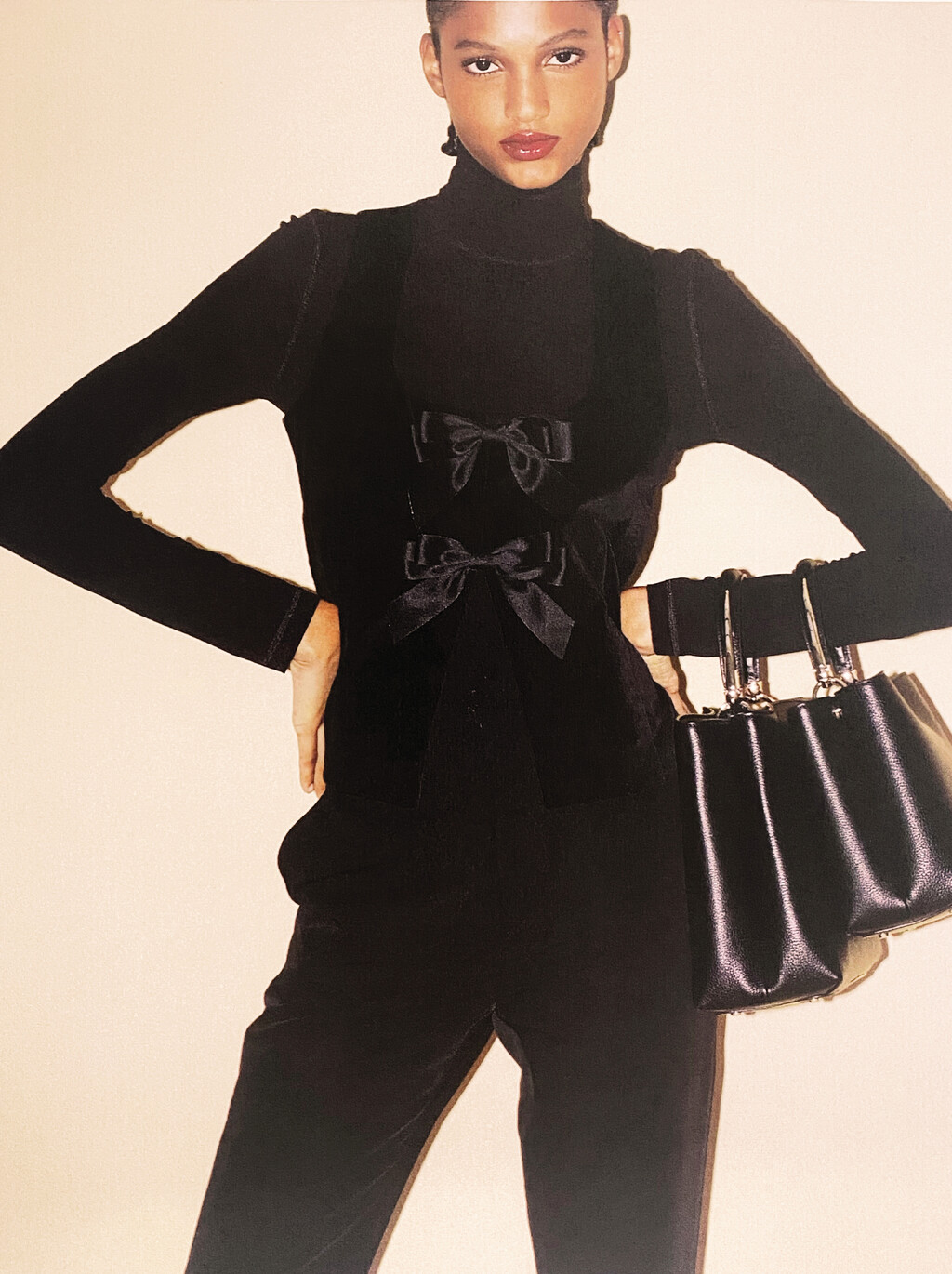 Harper&#8217;s Bazaar France - © Artlist