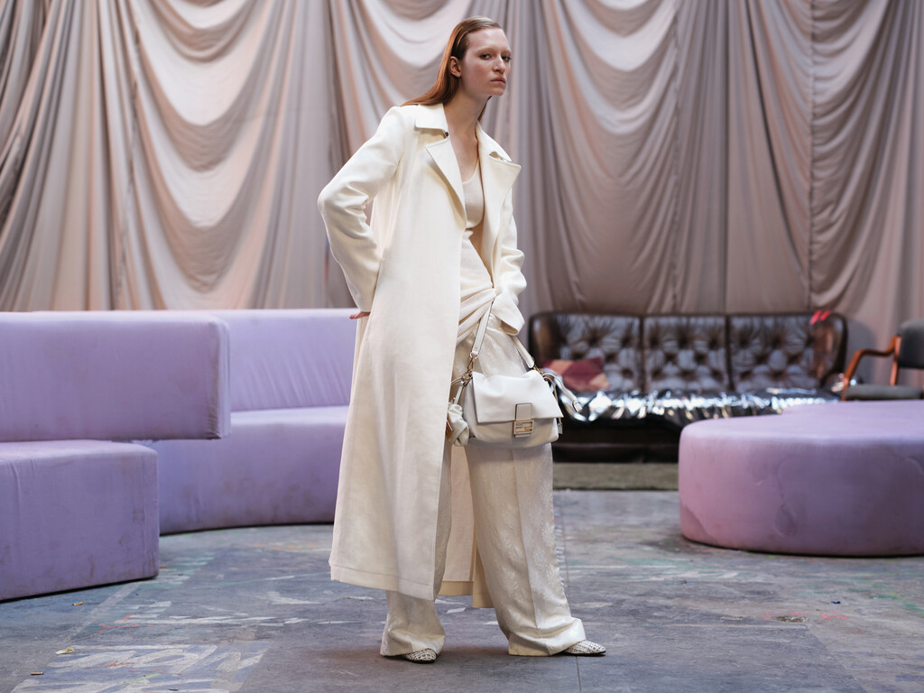 Pop Magazine - © Artlist