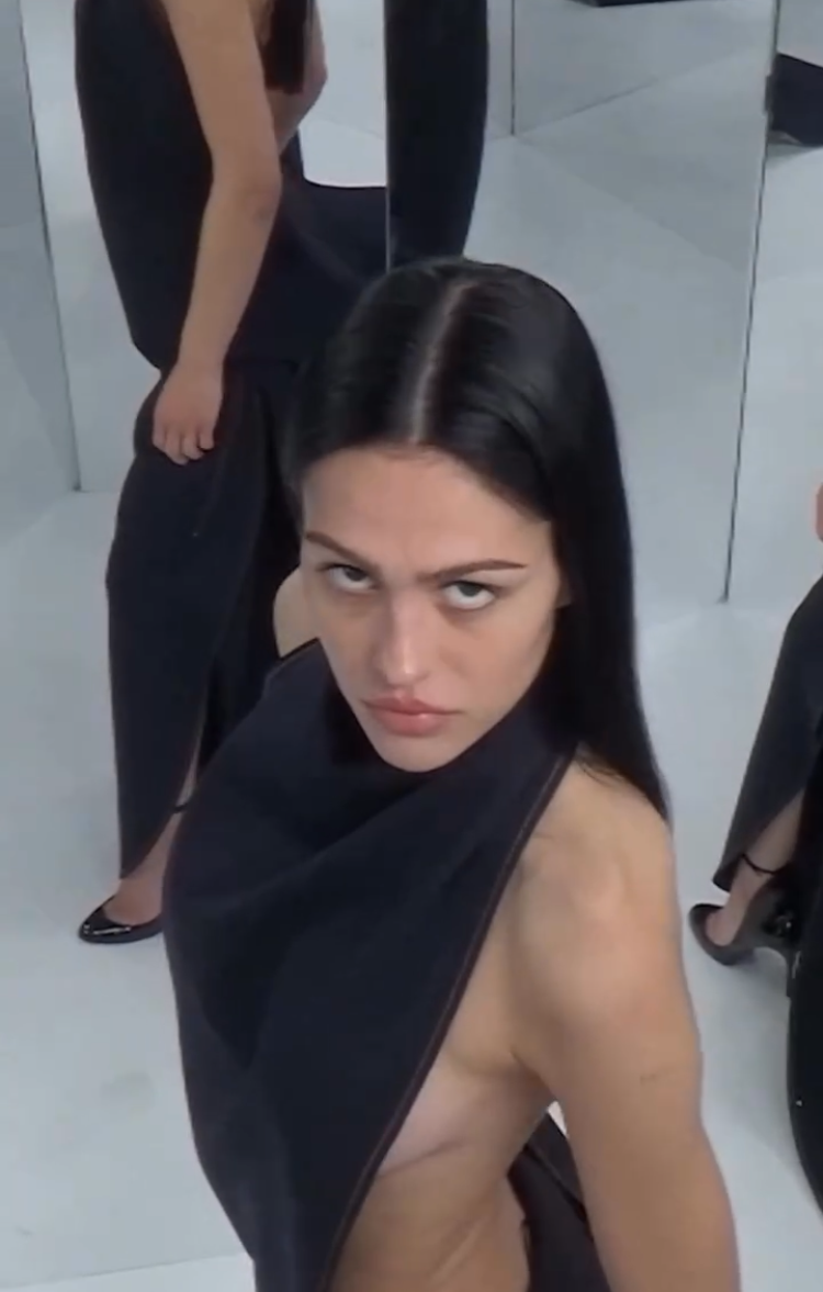 Alaïa - © Artlist