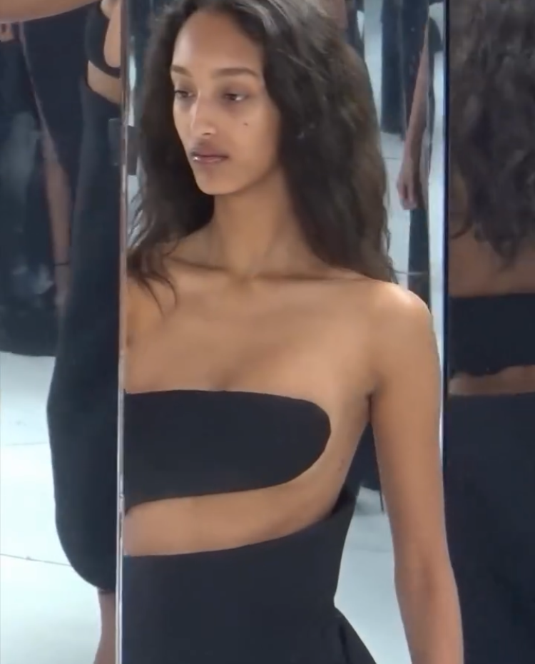 Alaïa - © Artlist