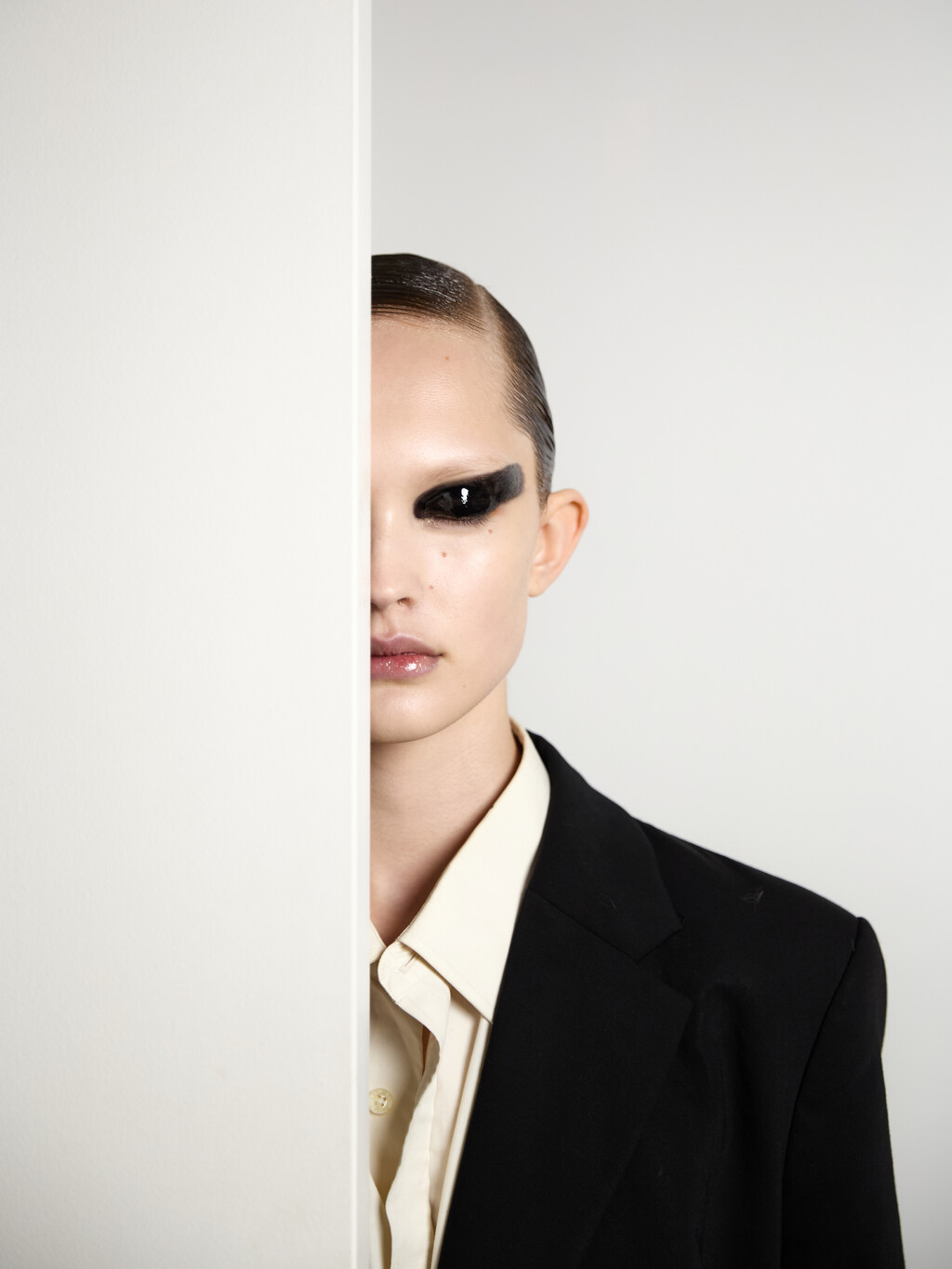 Lauren De Graaf & Victoria Wirs - © Artlist