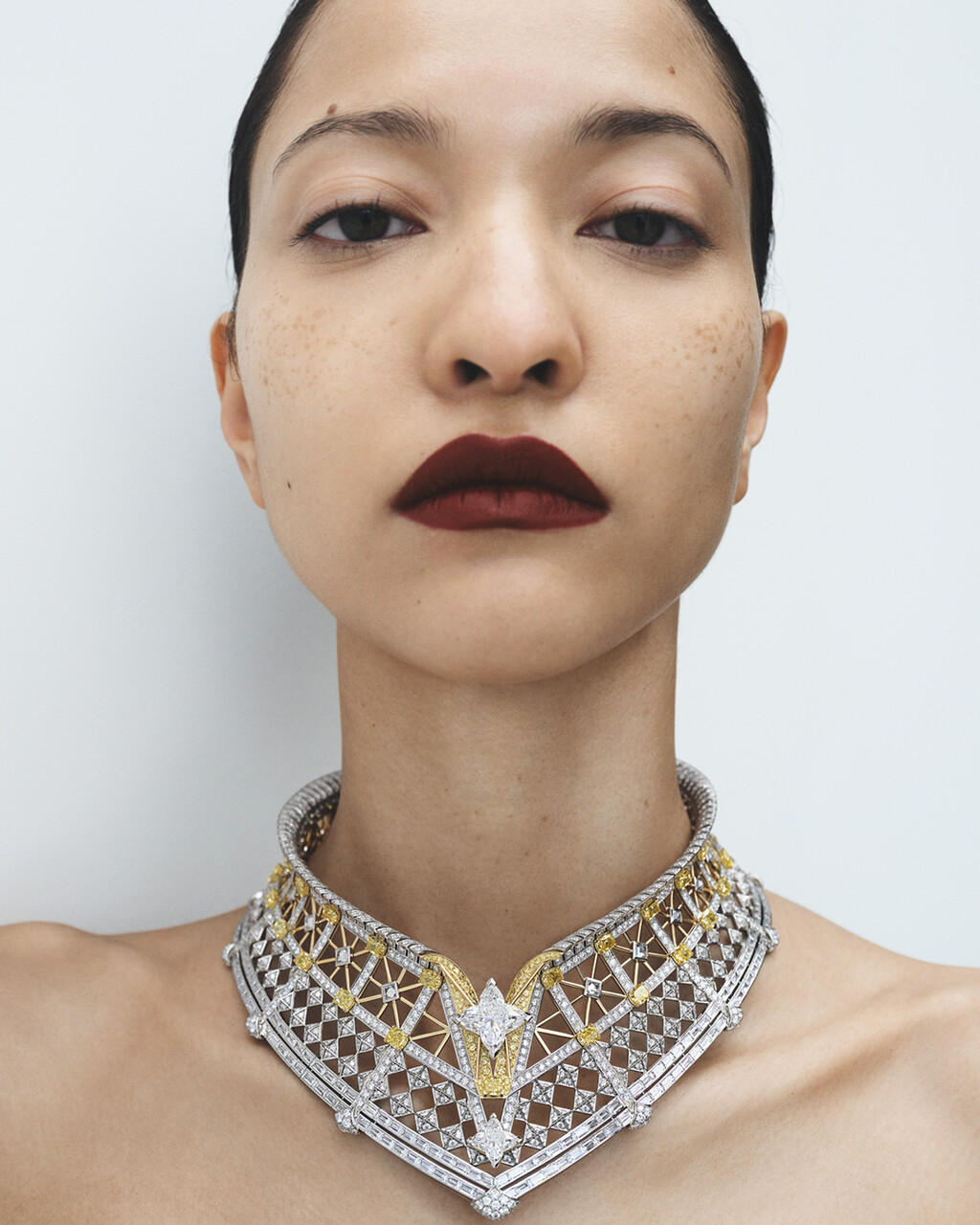 Harper&#8217;s Bazaar France - © Artlist