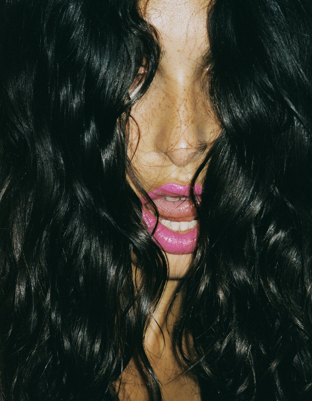 Interview - © Artlist