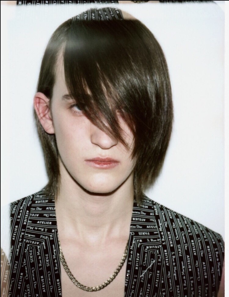 Interview - © Artlist