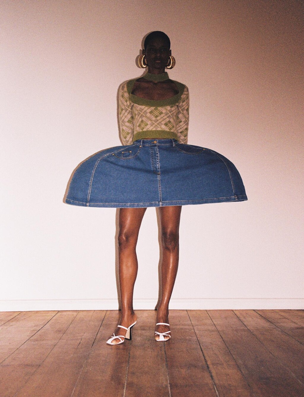 Muse Magazine - © Artlist