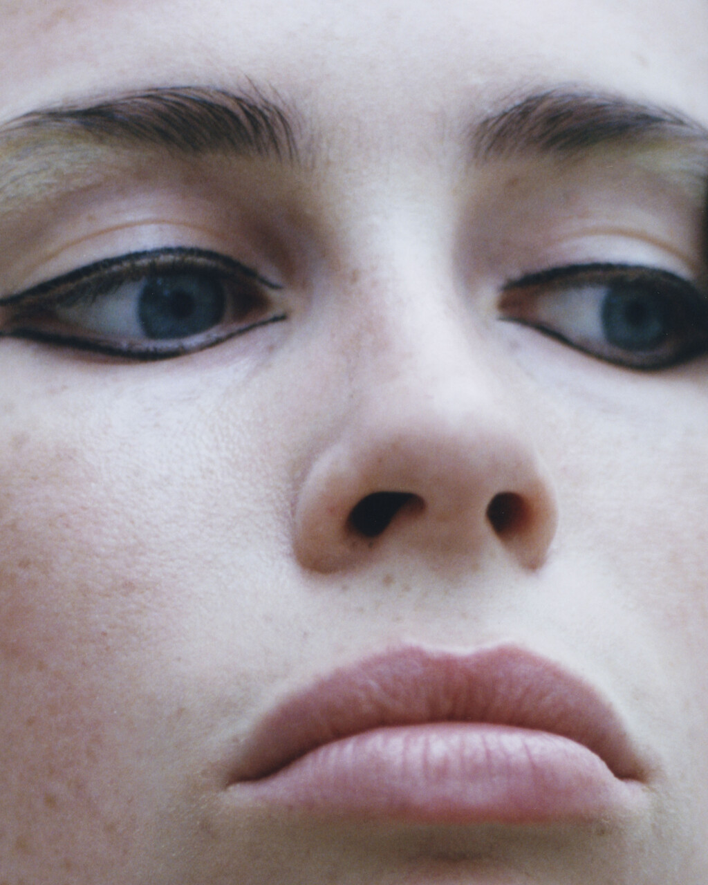 Harper’s Bazaar Italia - © Artlist