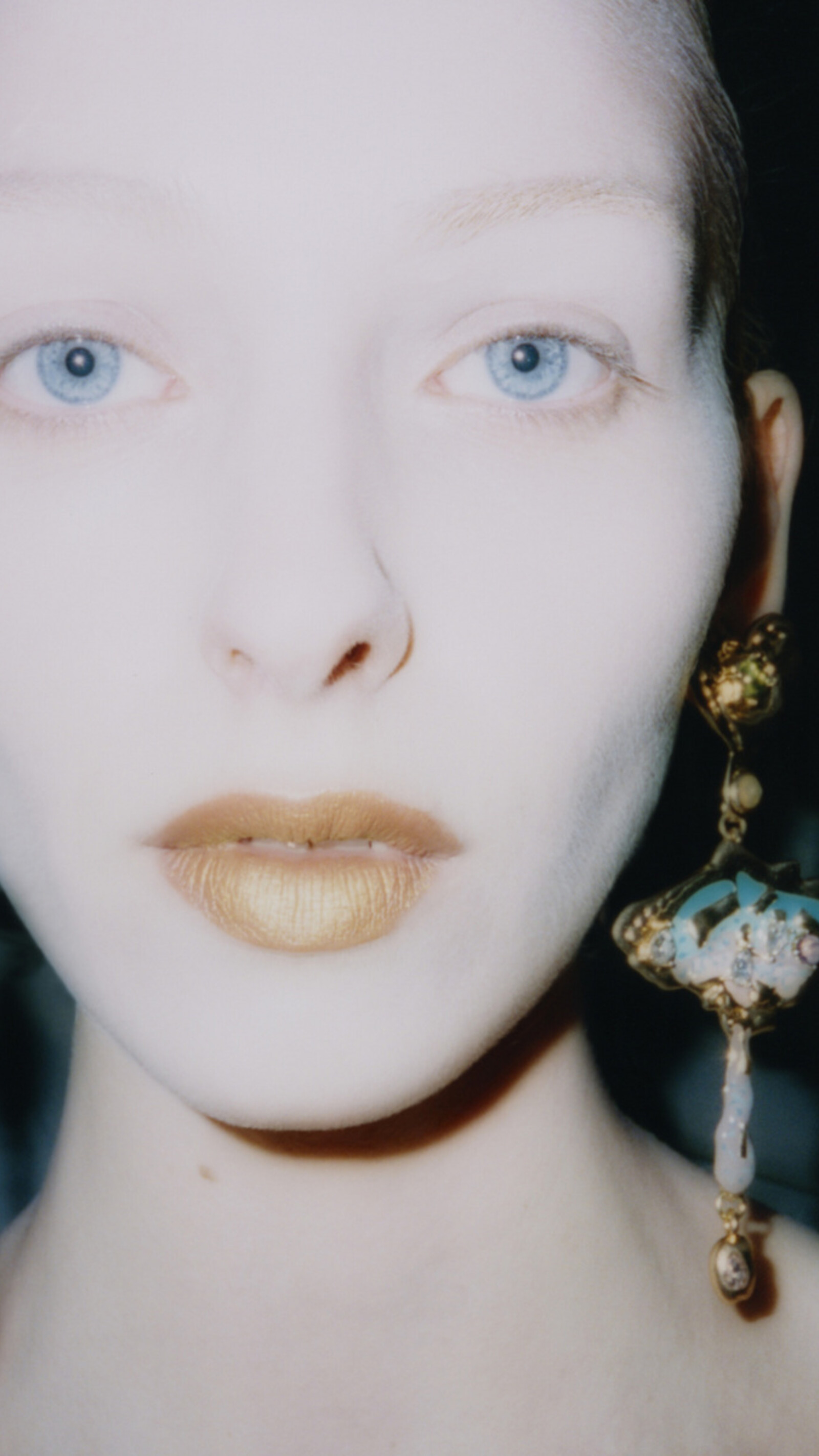 Re-Edition - © Artlist