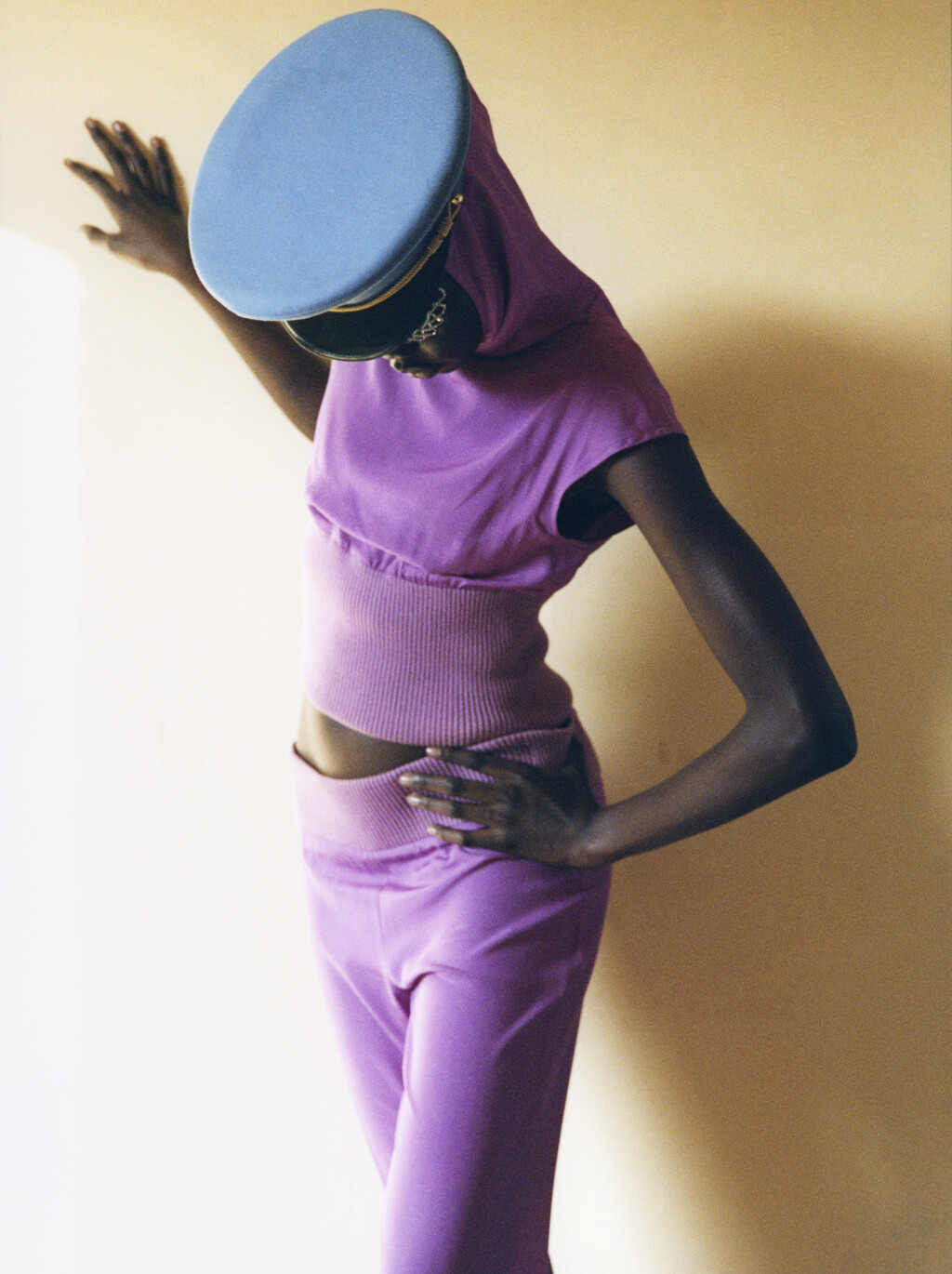 ALL-IN Magazine - © Artlist