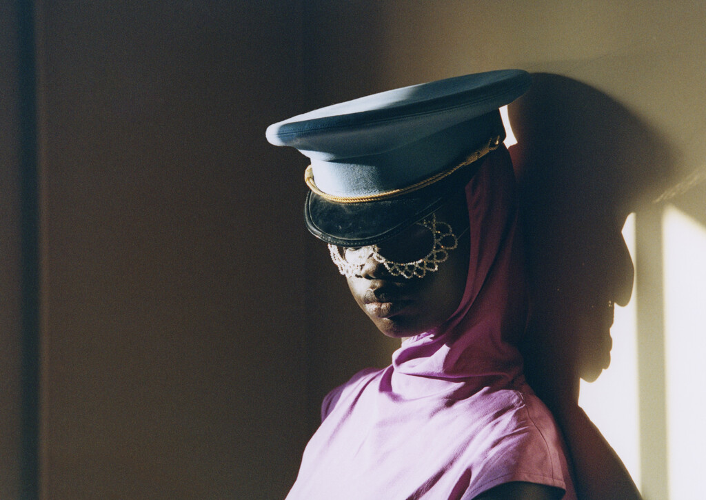 ALL-IN Magazine - © Artlist