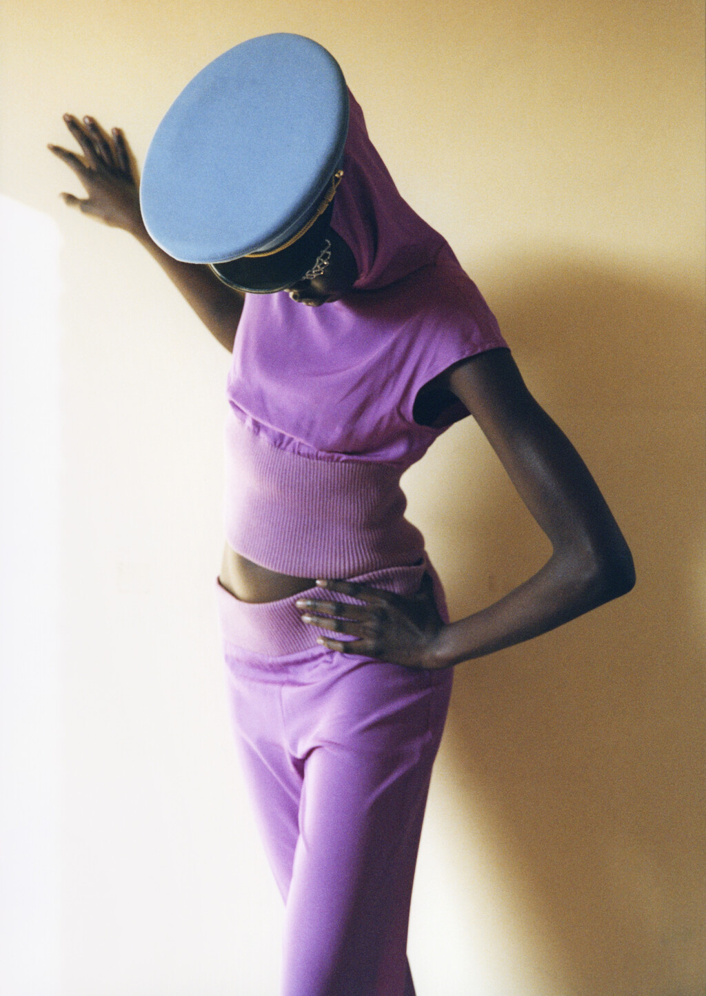 ALL-IN Magazine - © Artlist