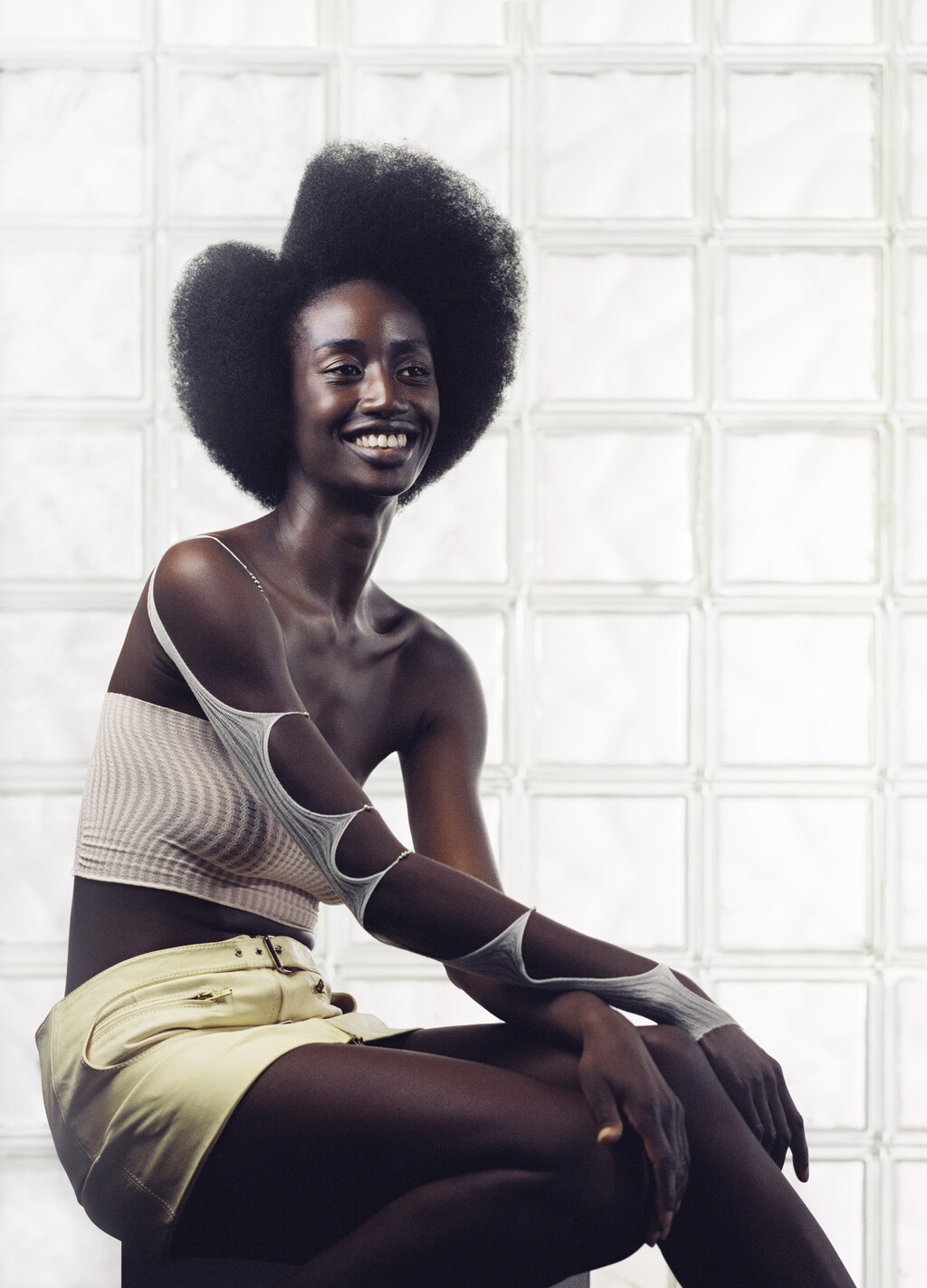 ALL-IN Magazine - © Artlist