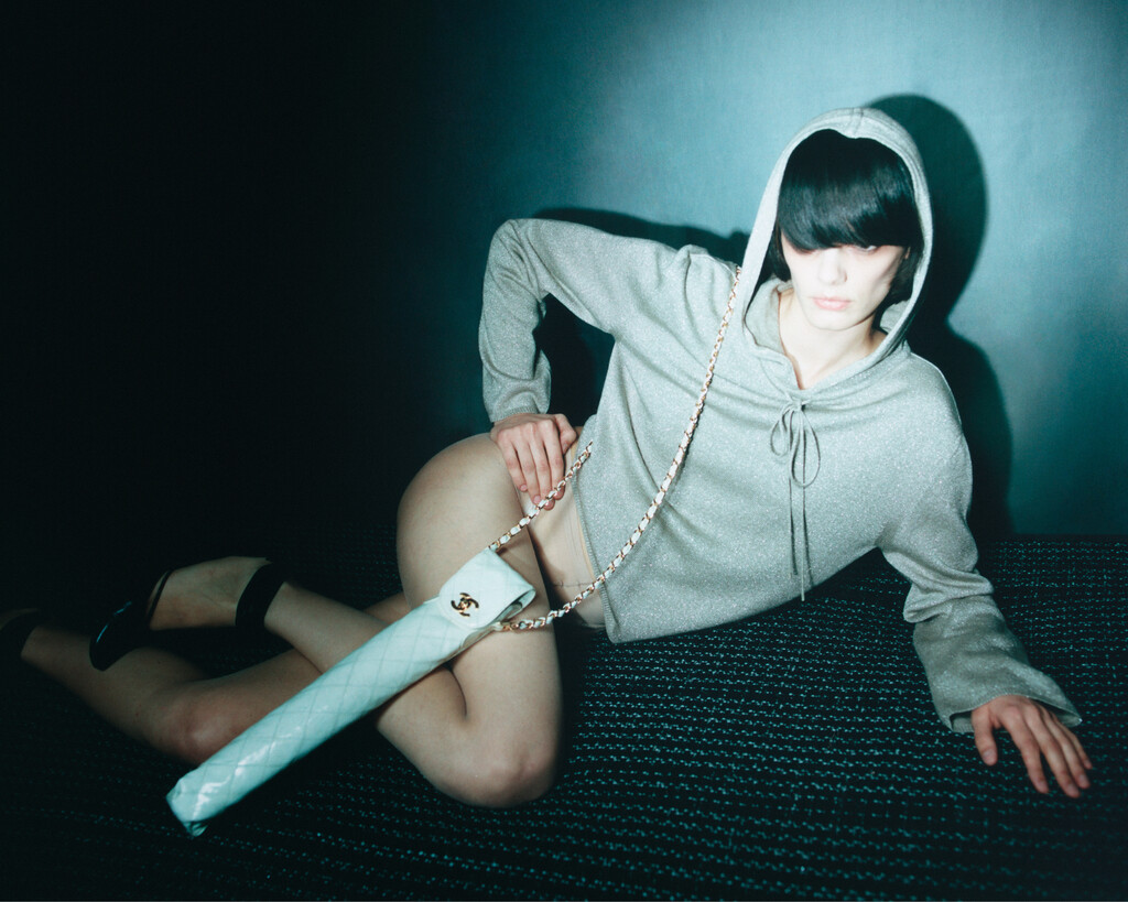 ALL-IN Magazine - © Artlist