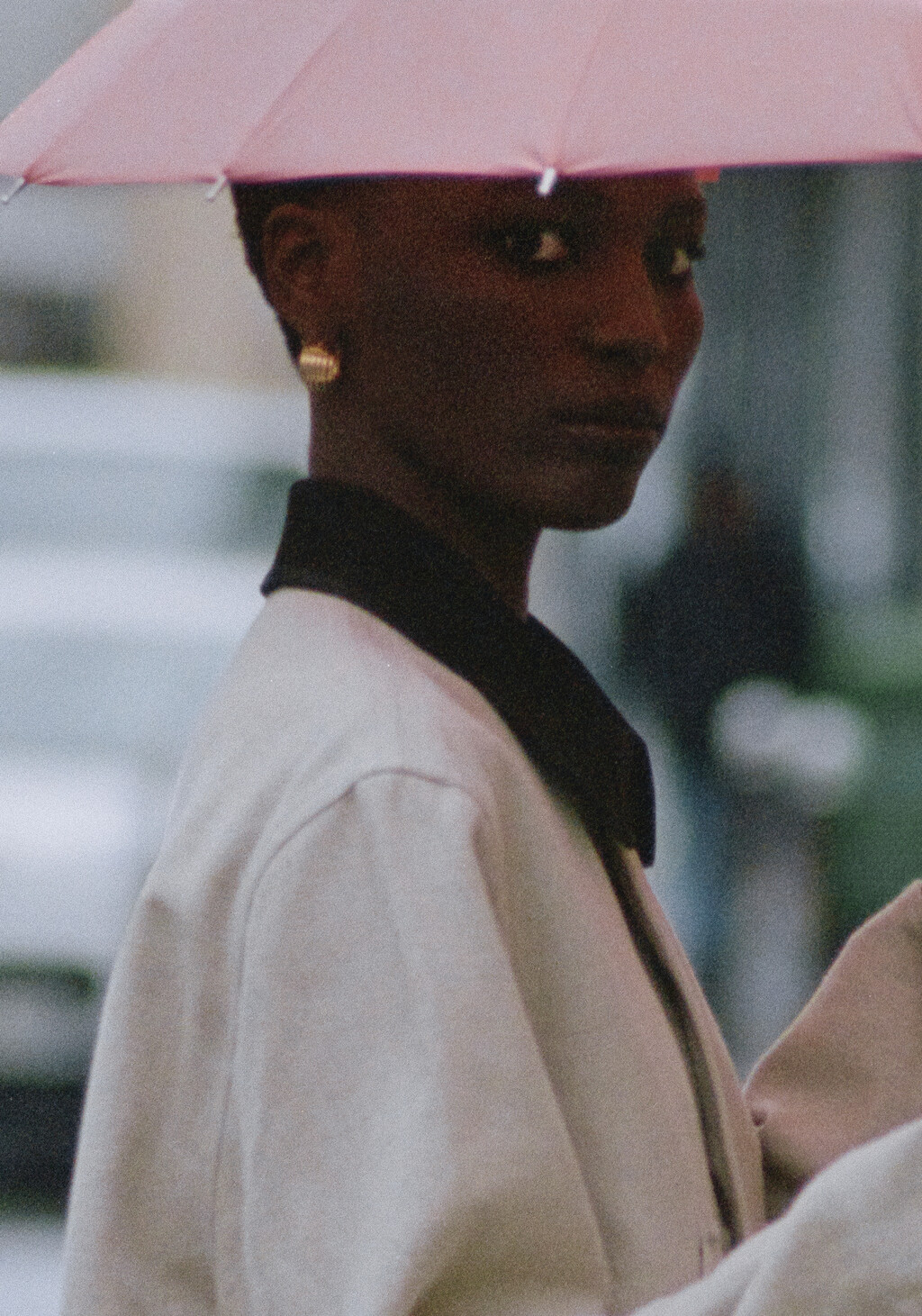 Homme Girls - © Artlist