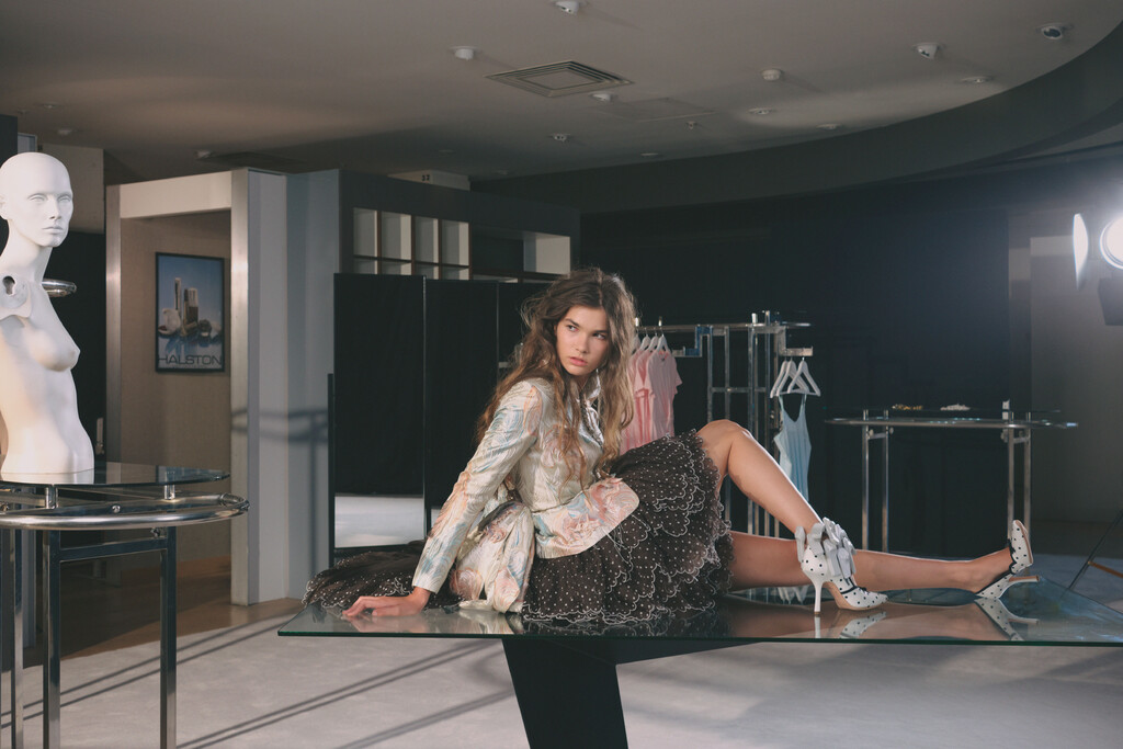 Love Magazine - © Artlist
