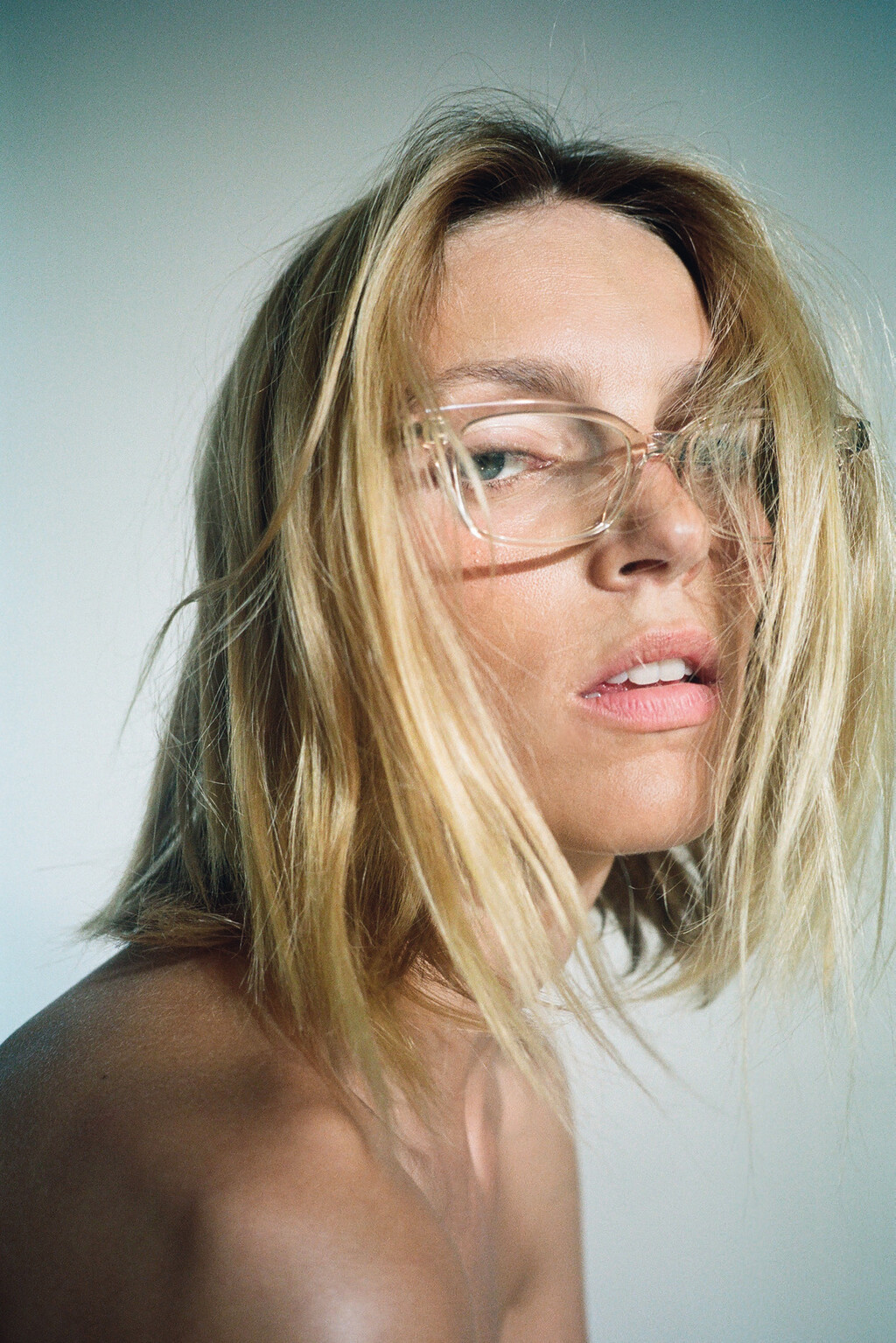 Purple Fashion - © Artlist