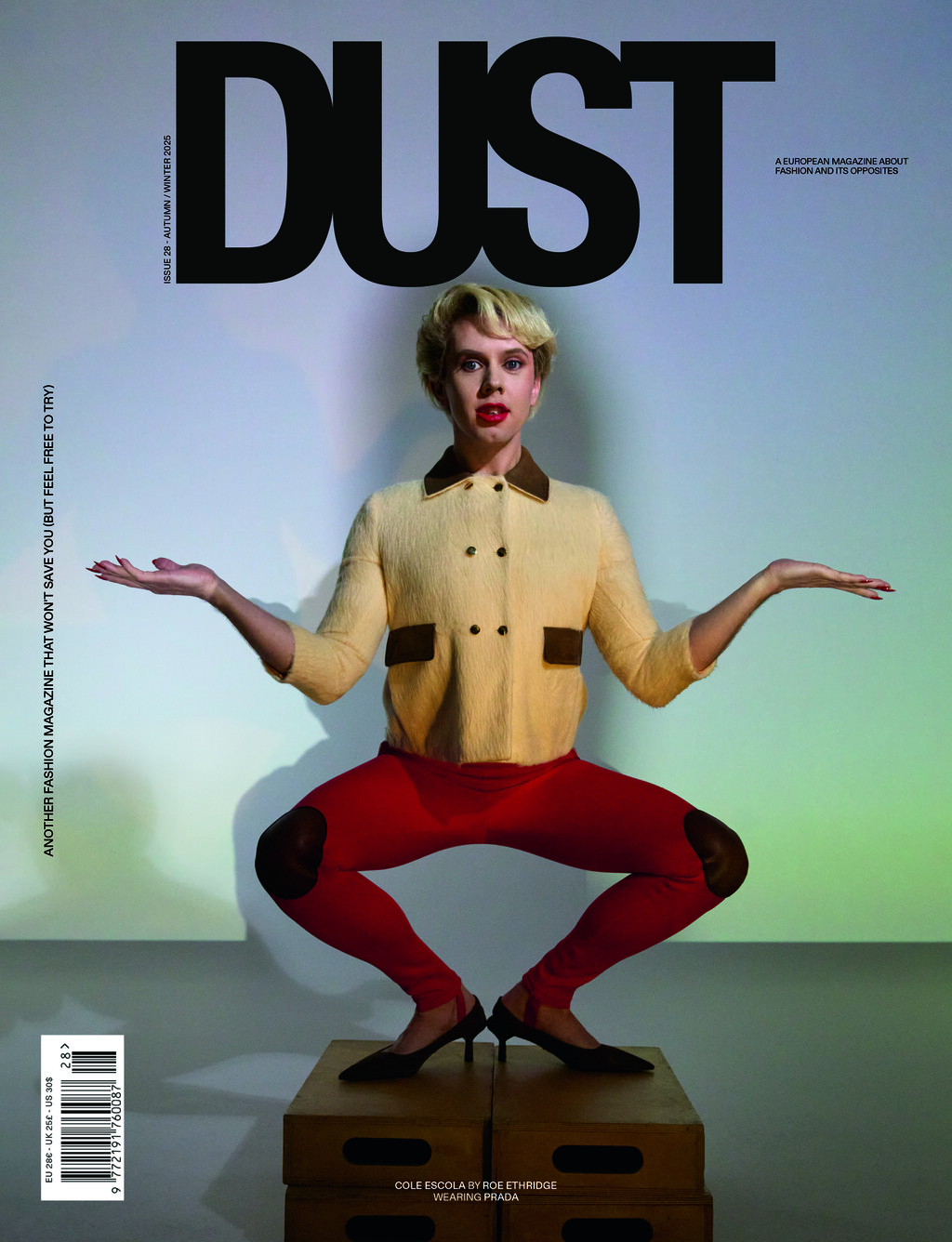 Dust Magazine - © Artlist