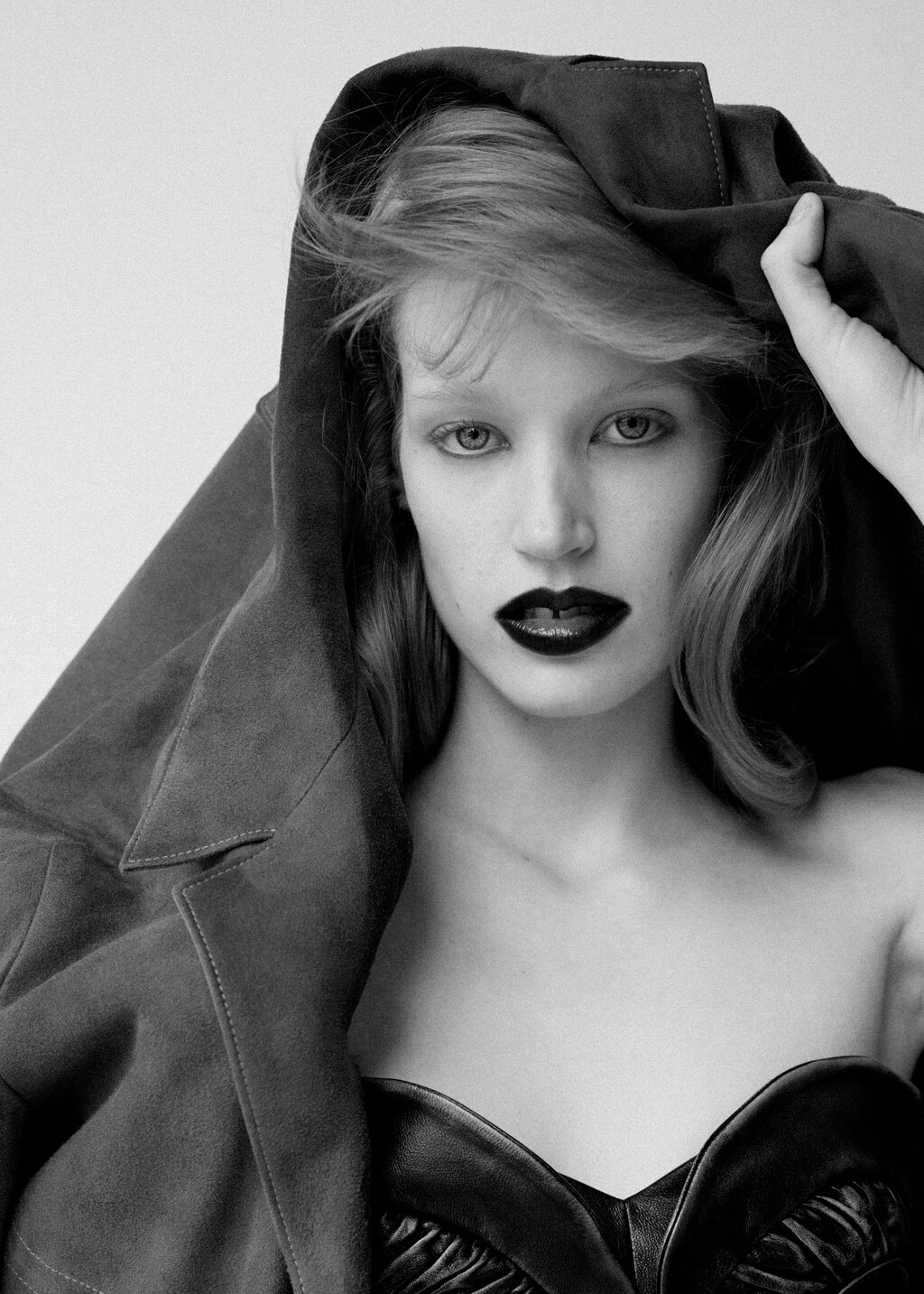 Pop Magazine - © Artlist