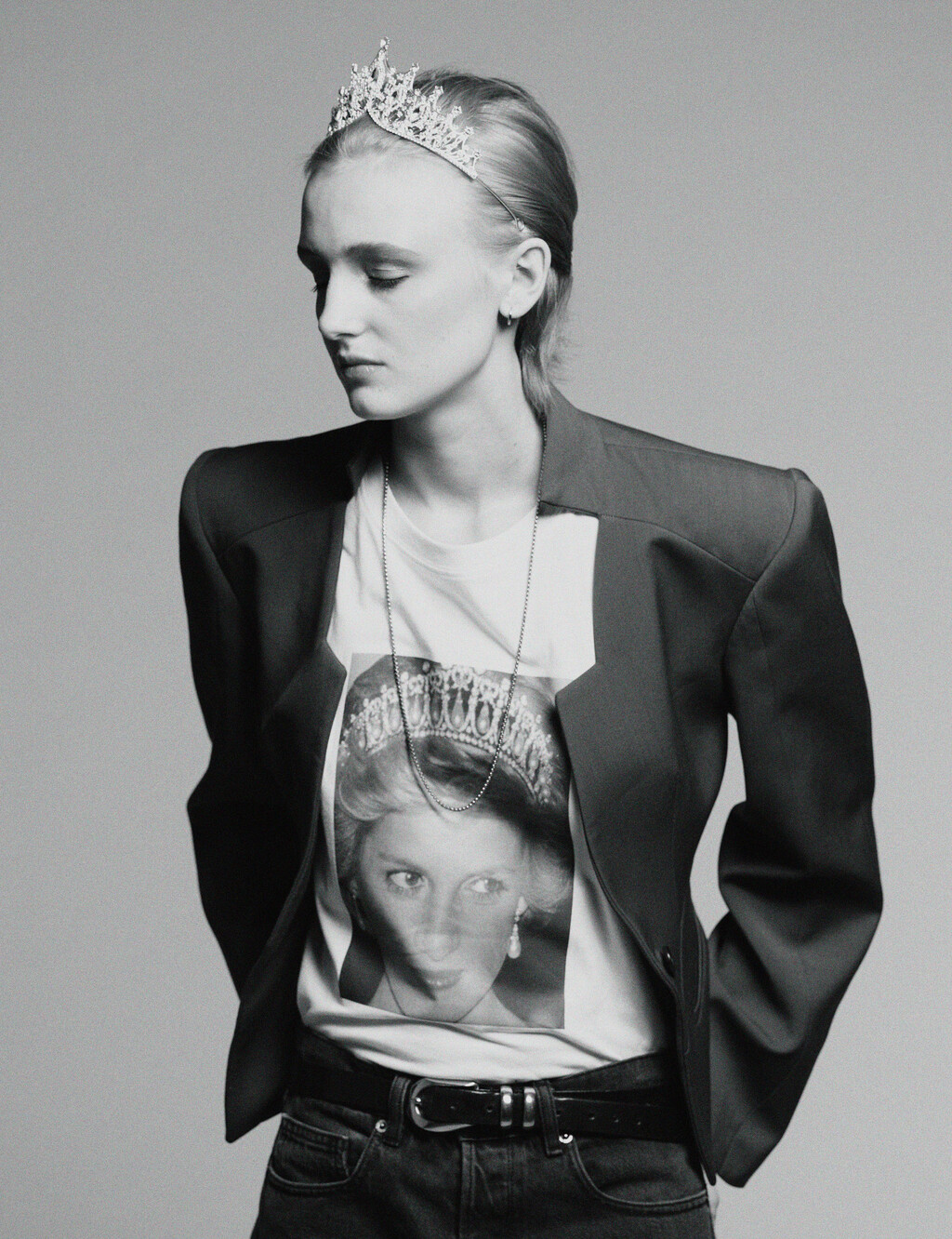 Pop Magazine - © Artlist