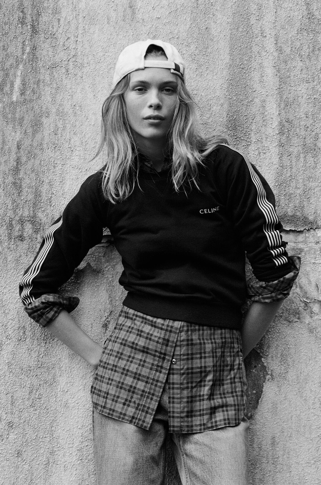 Pop Magazine - © Artlist