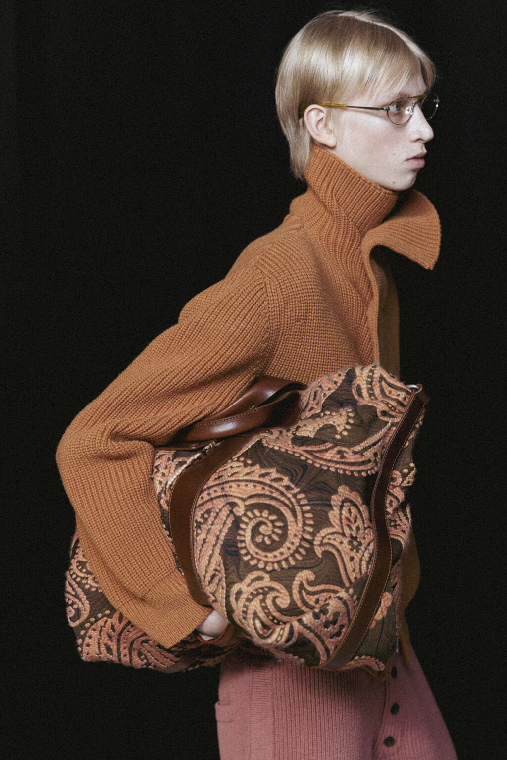 Dries Van Noten - © Artlist