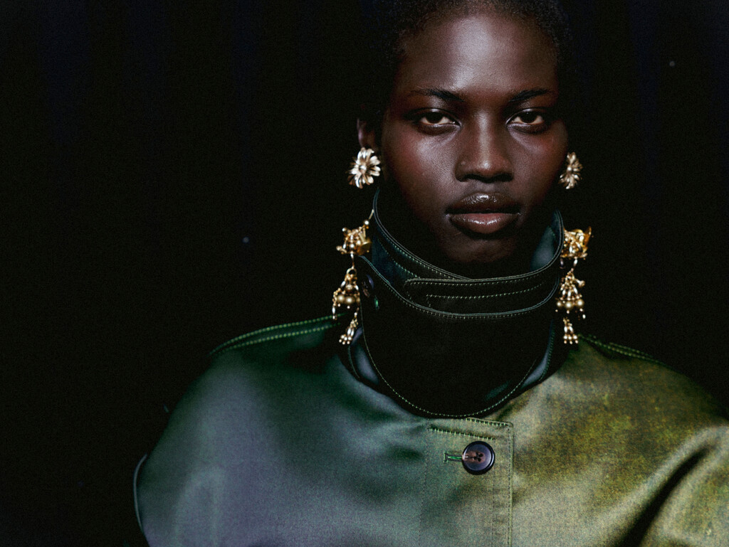 Dries Van Noten - © Artlist